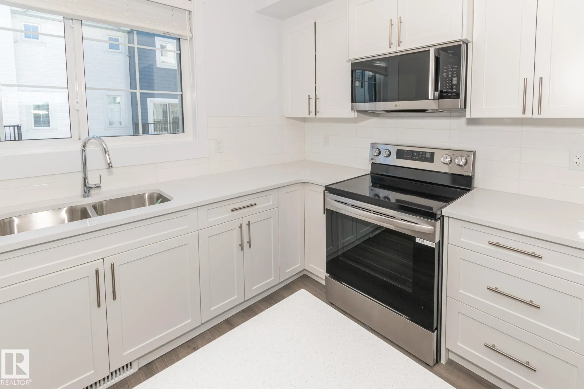 3607 James Mowatt Trail