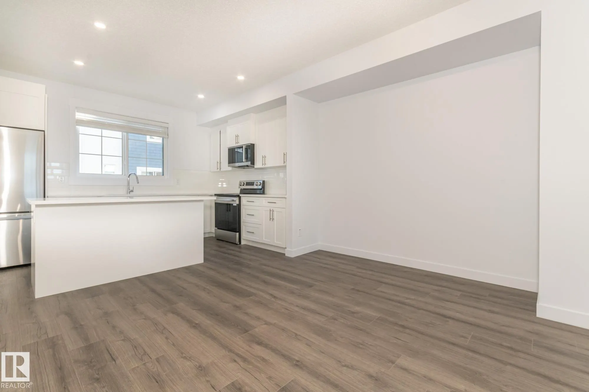 3607 James Mowatt Trail