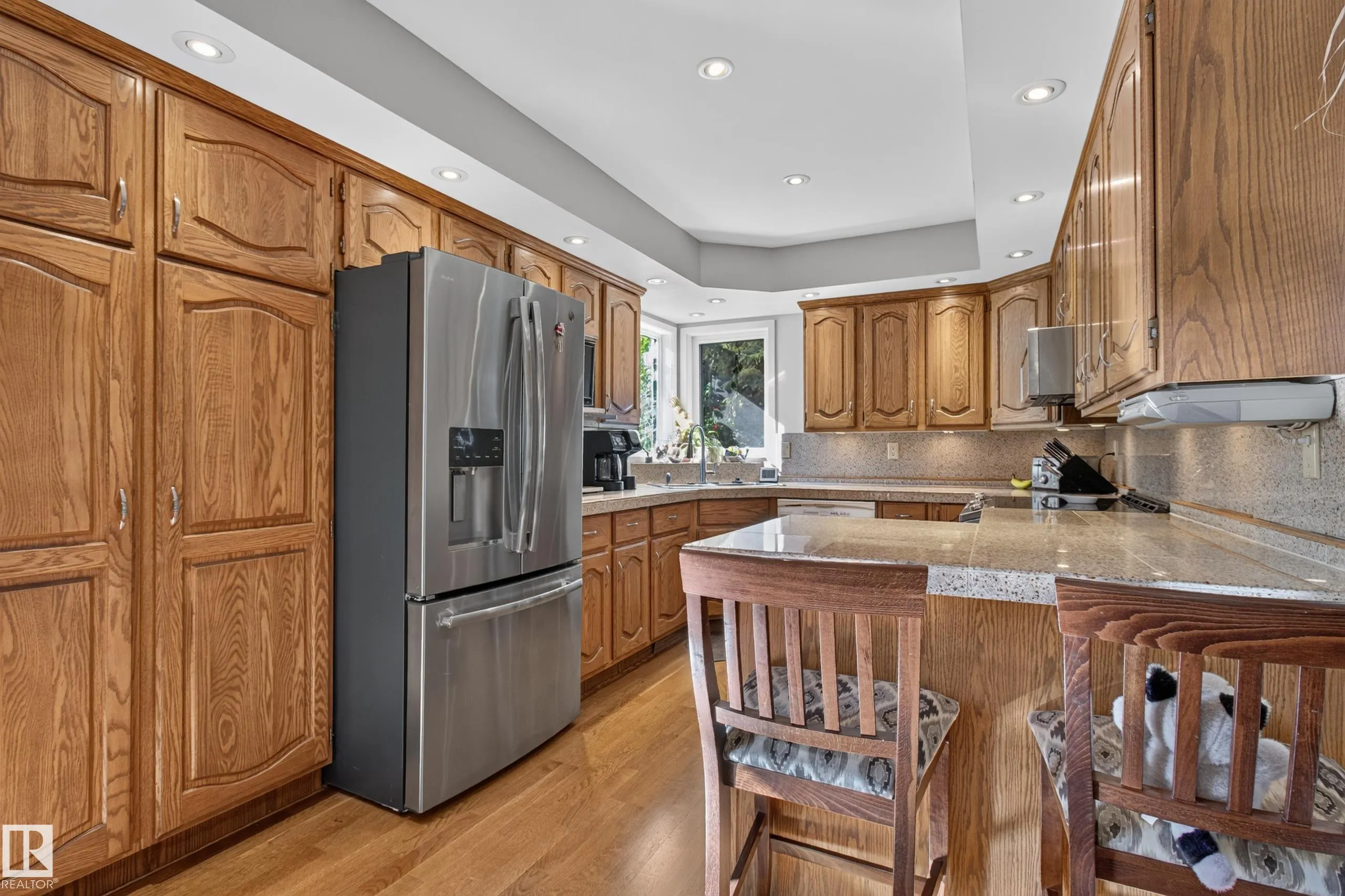 15 HICKORY Crescent