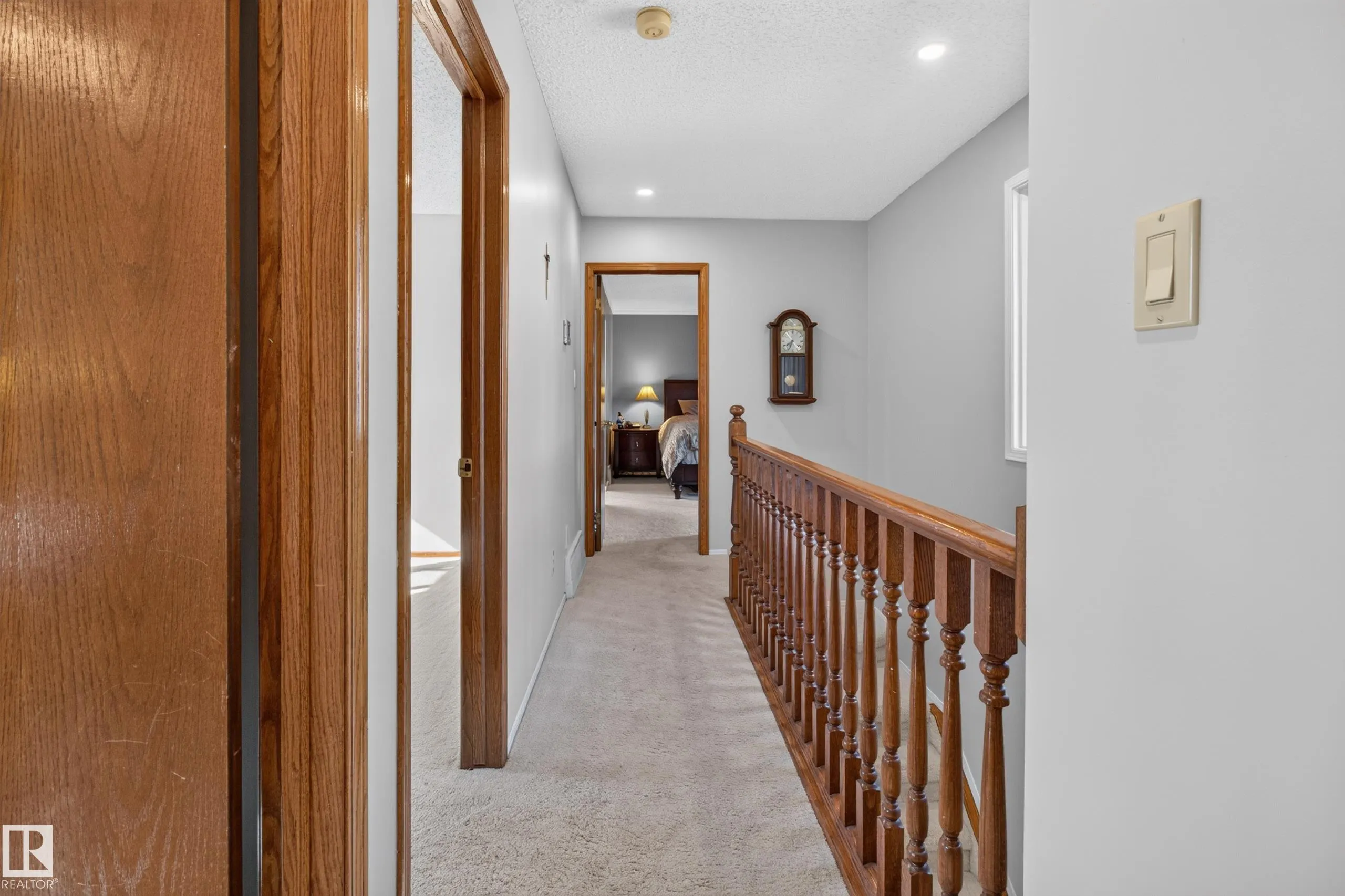 15 HICKORY Crescent