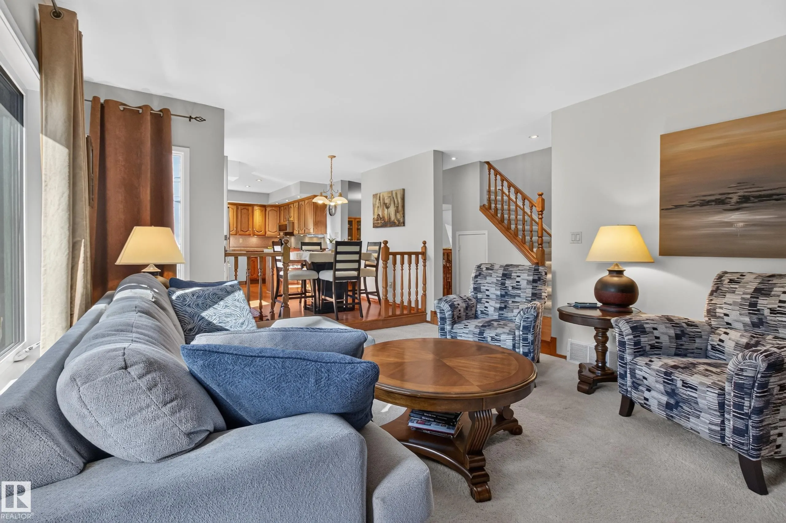 15 HICKORY Crescent