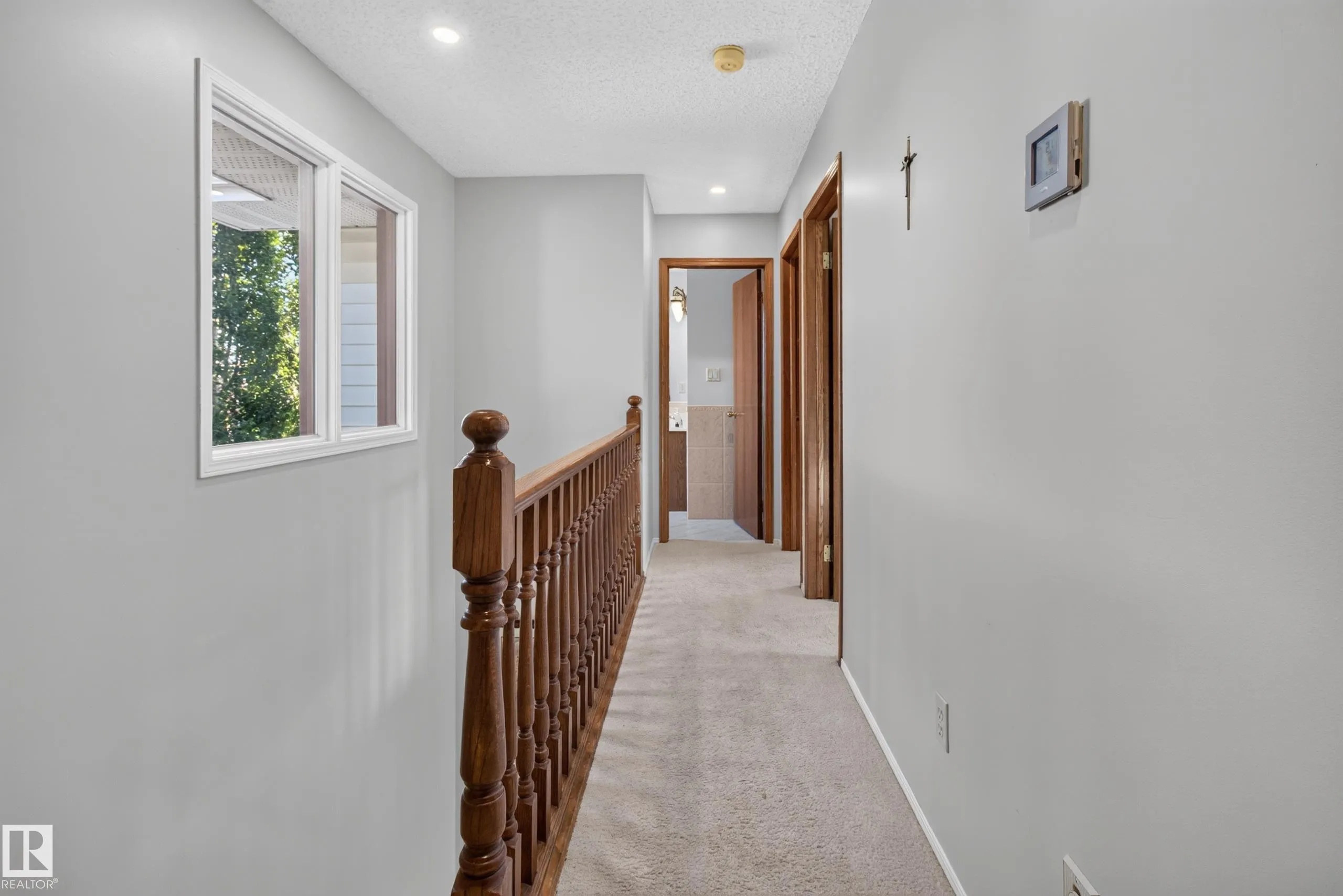 15 HICKORY Crescent