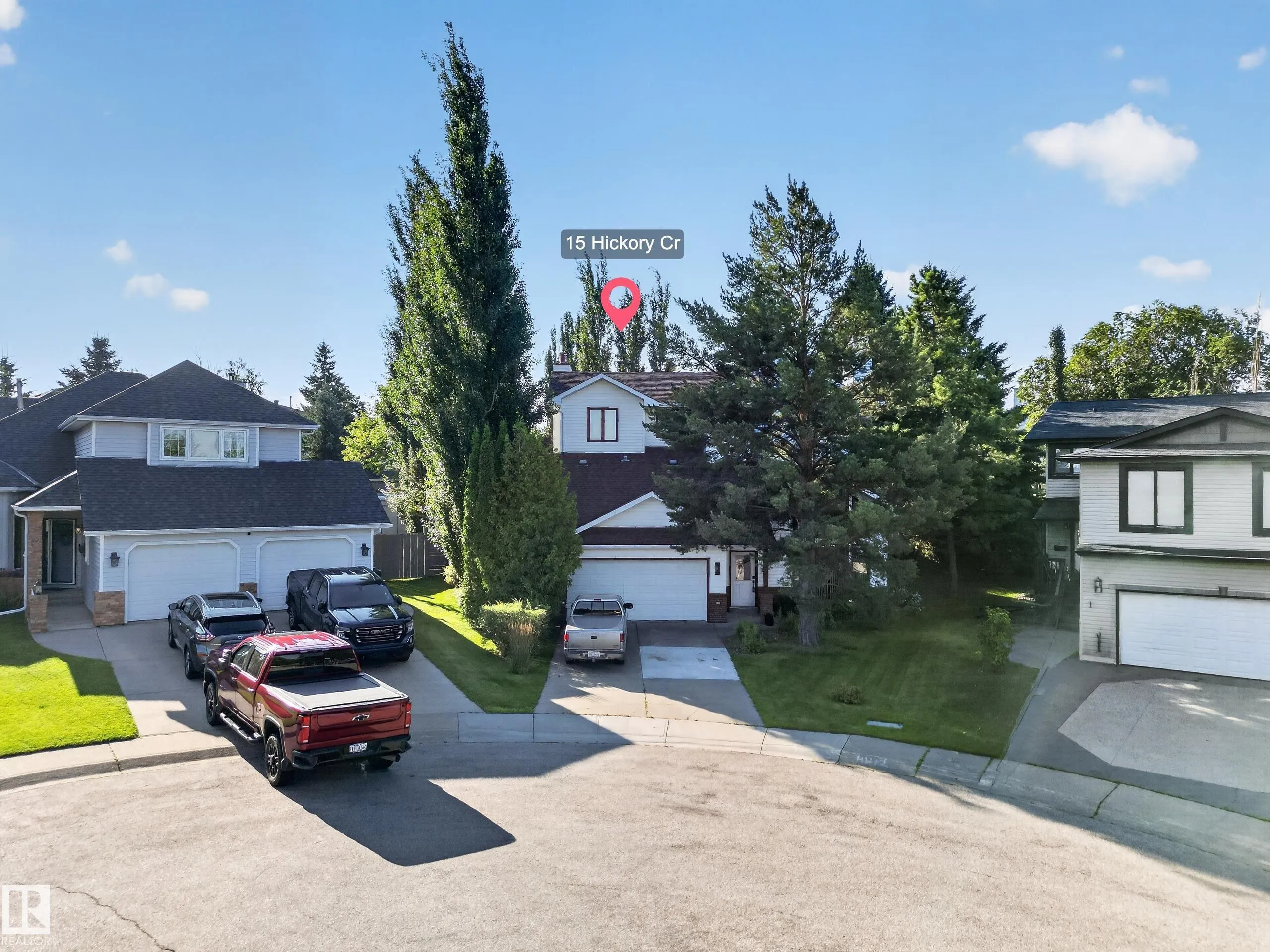 15 HICKORY Crescent
