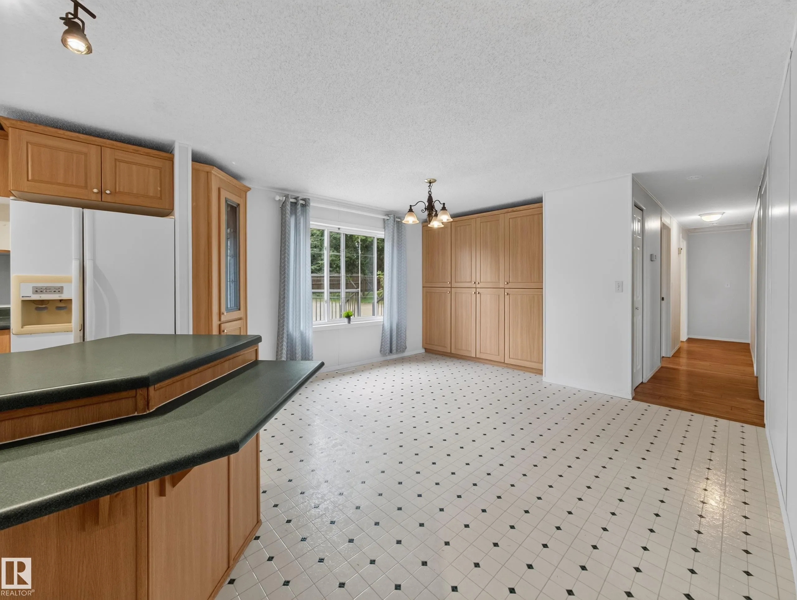 51208 range road 270