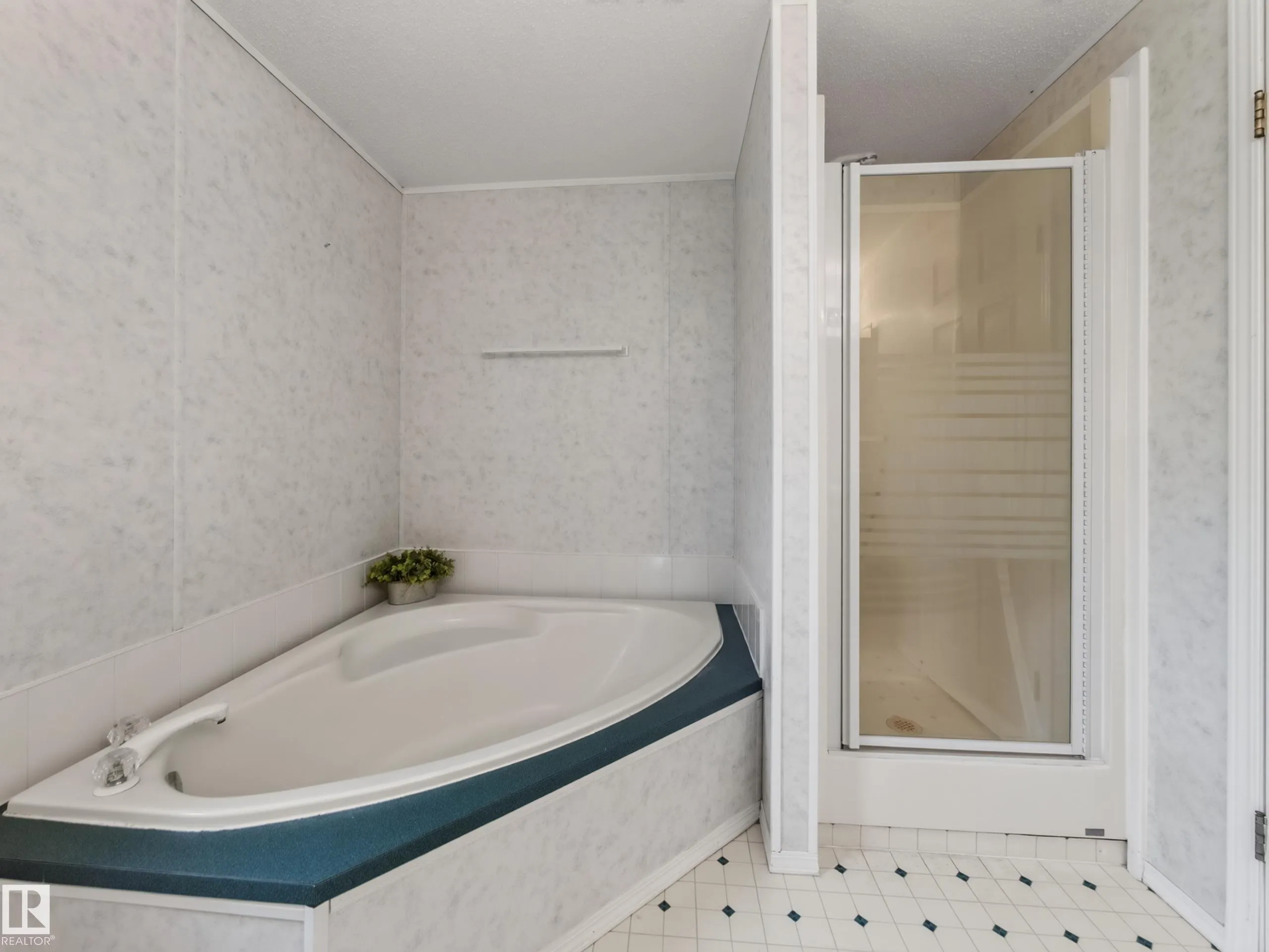 51208 range road 270