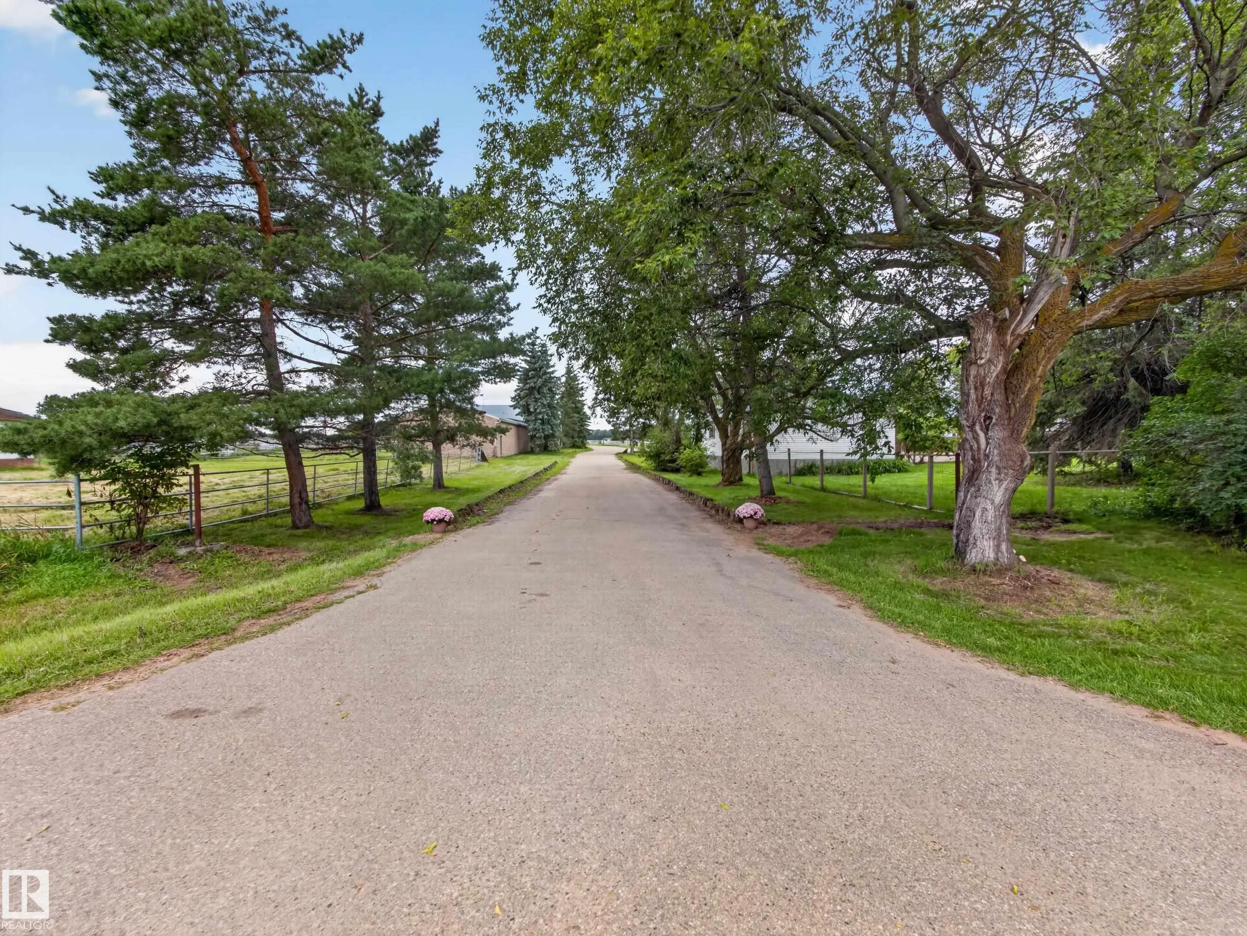 51208 range road 270