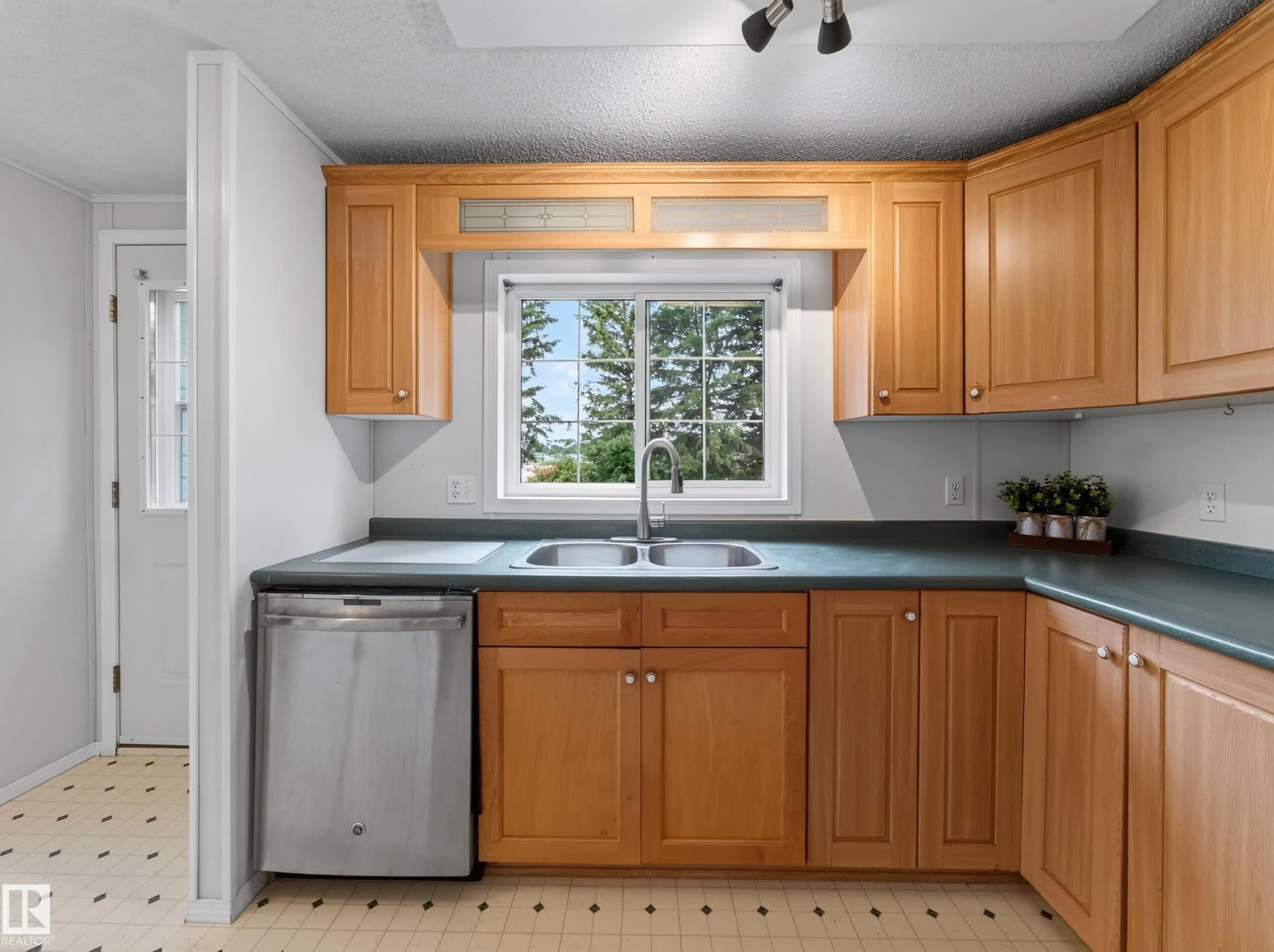 51208 range road 270