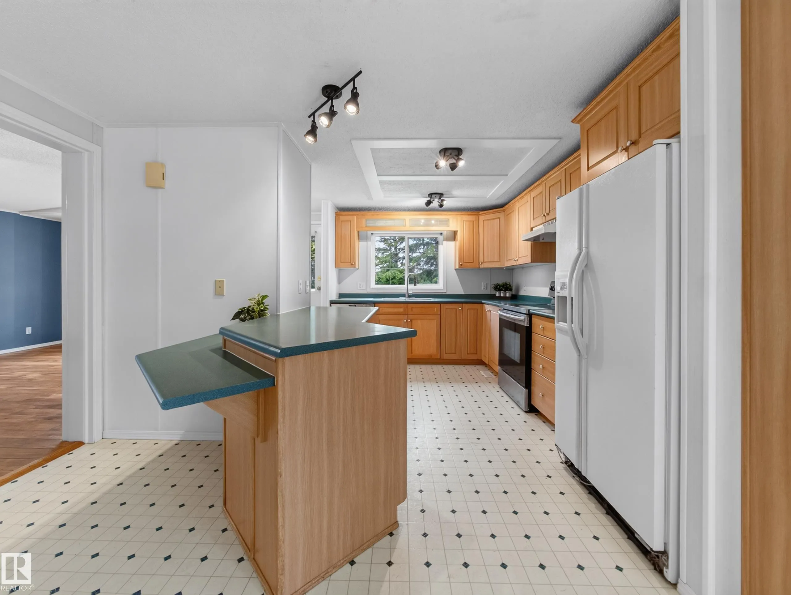 51208 range road 270