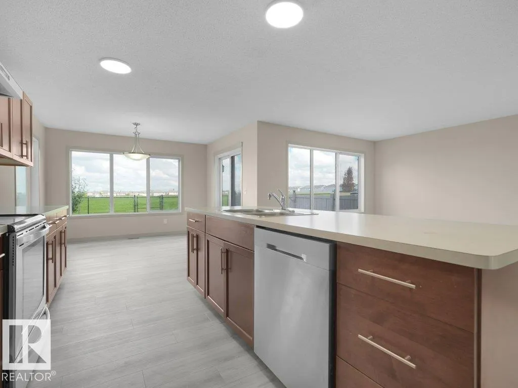 3010 17A Ave