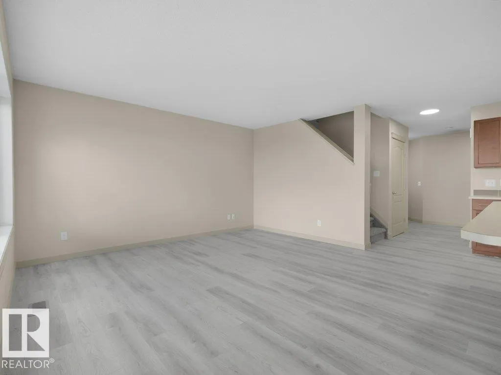3010 17A Ave