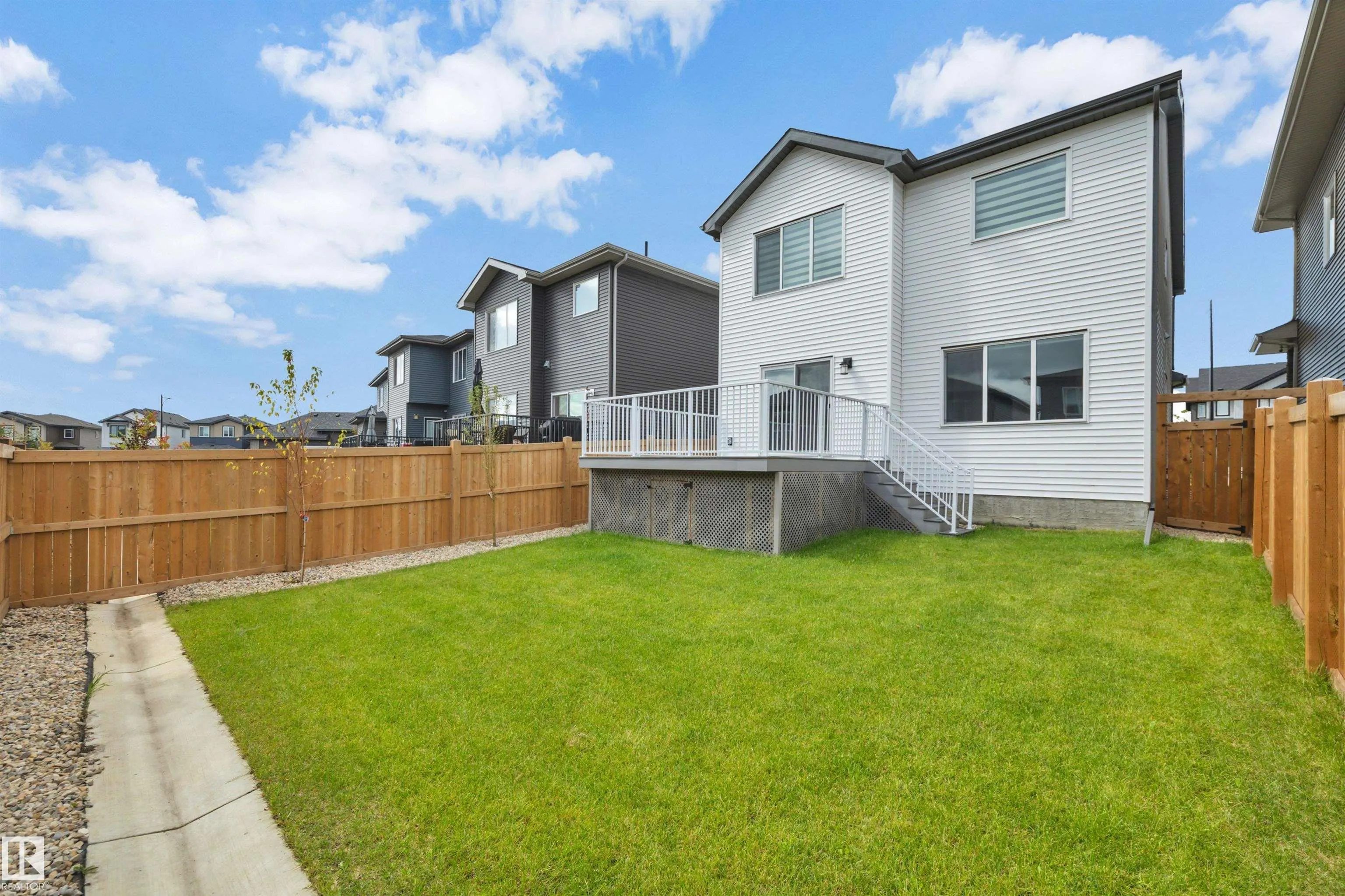 17 CERBAT Crescent