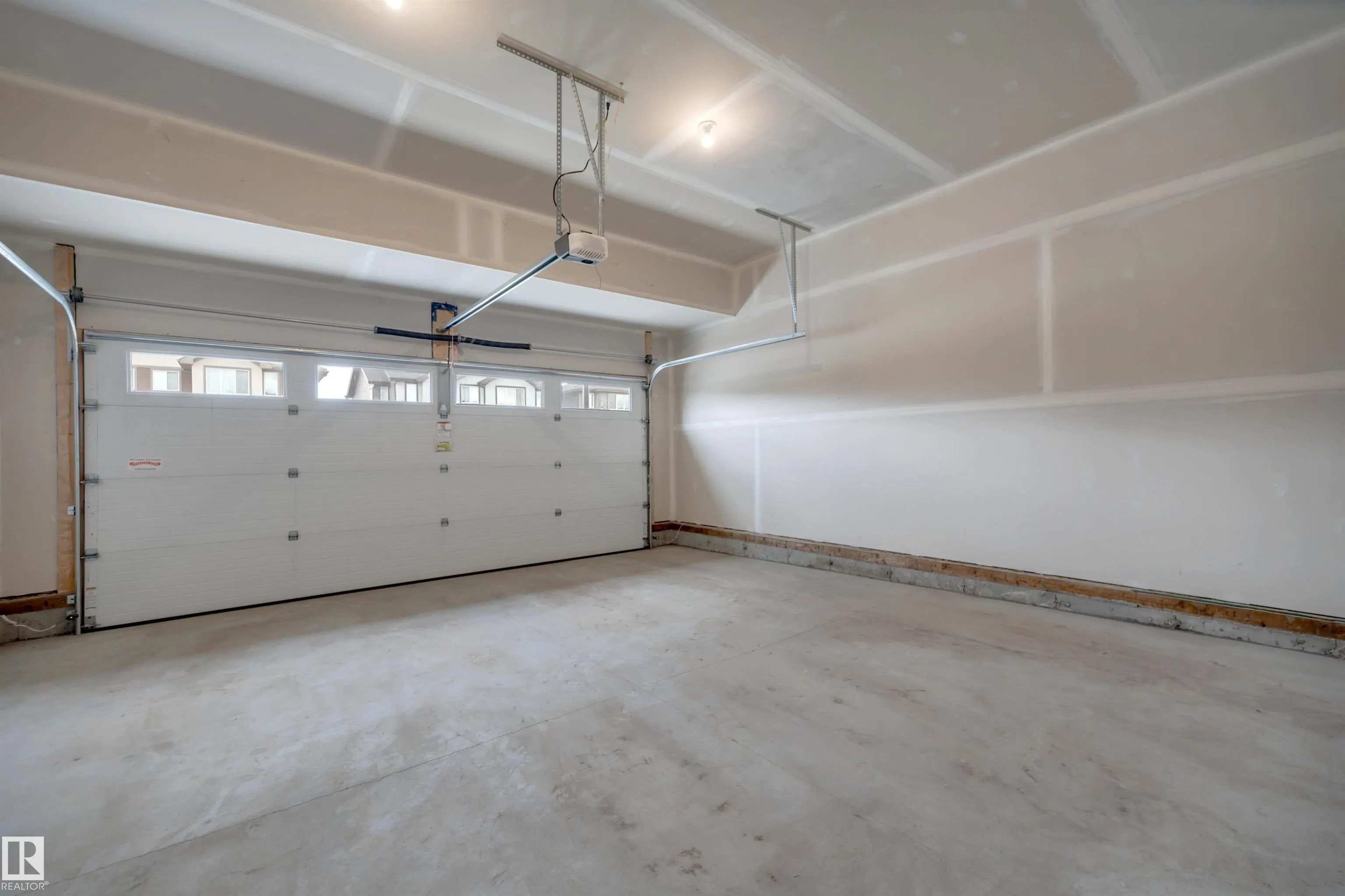 17 CERBAT Crescent