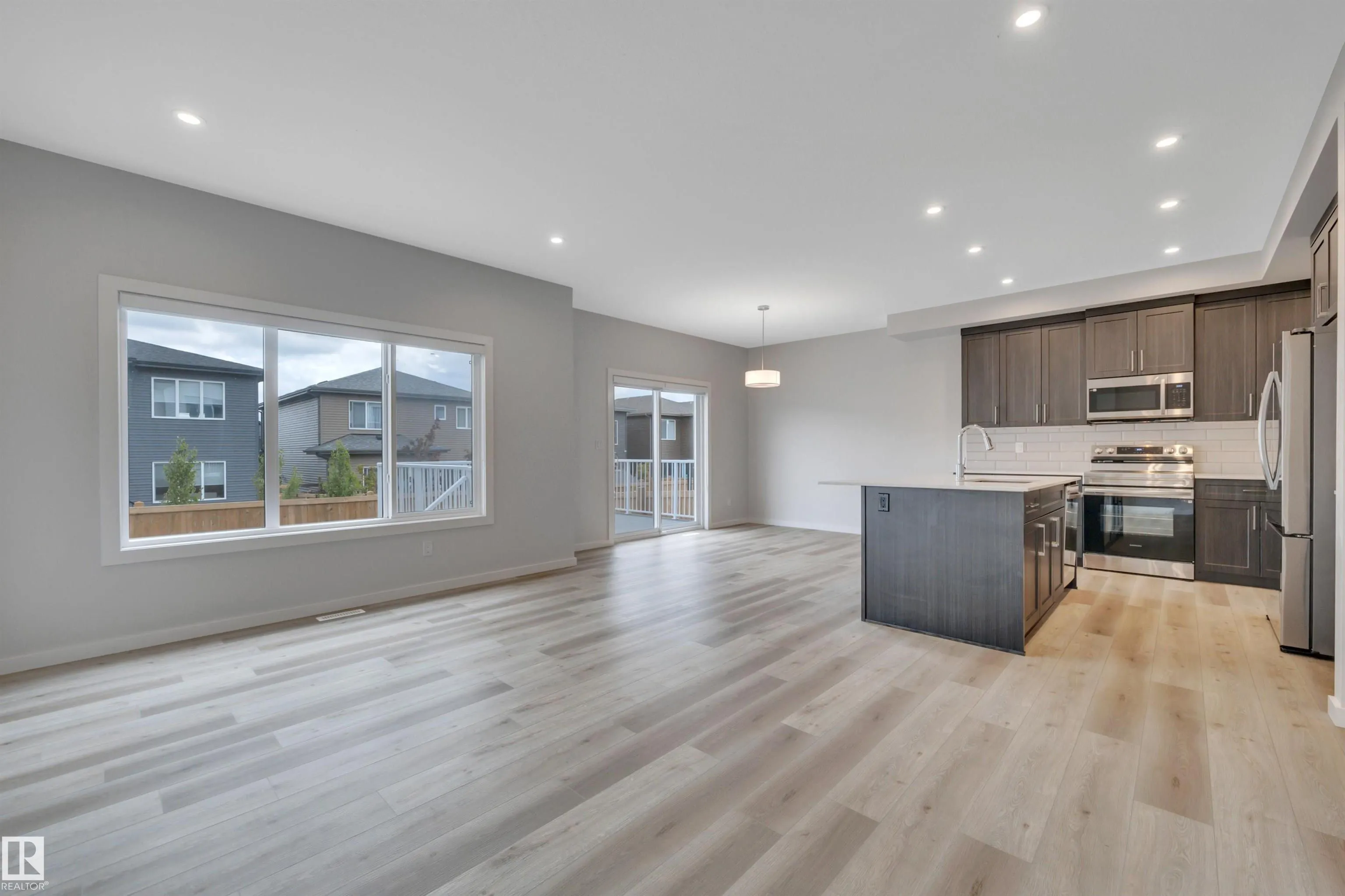 17 CERBAT Crescent