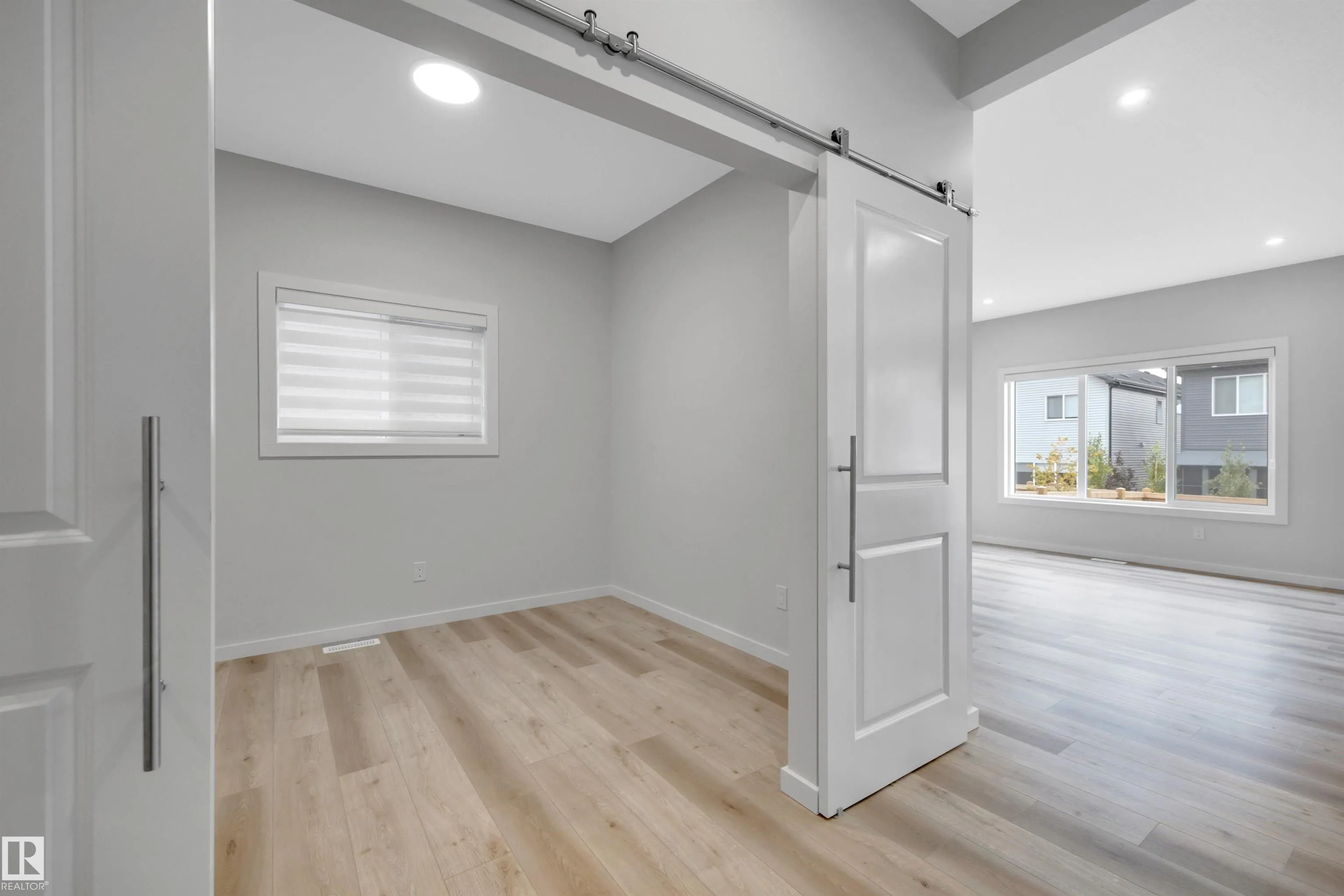 17 CERBAT Crescent