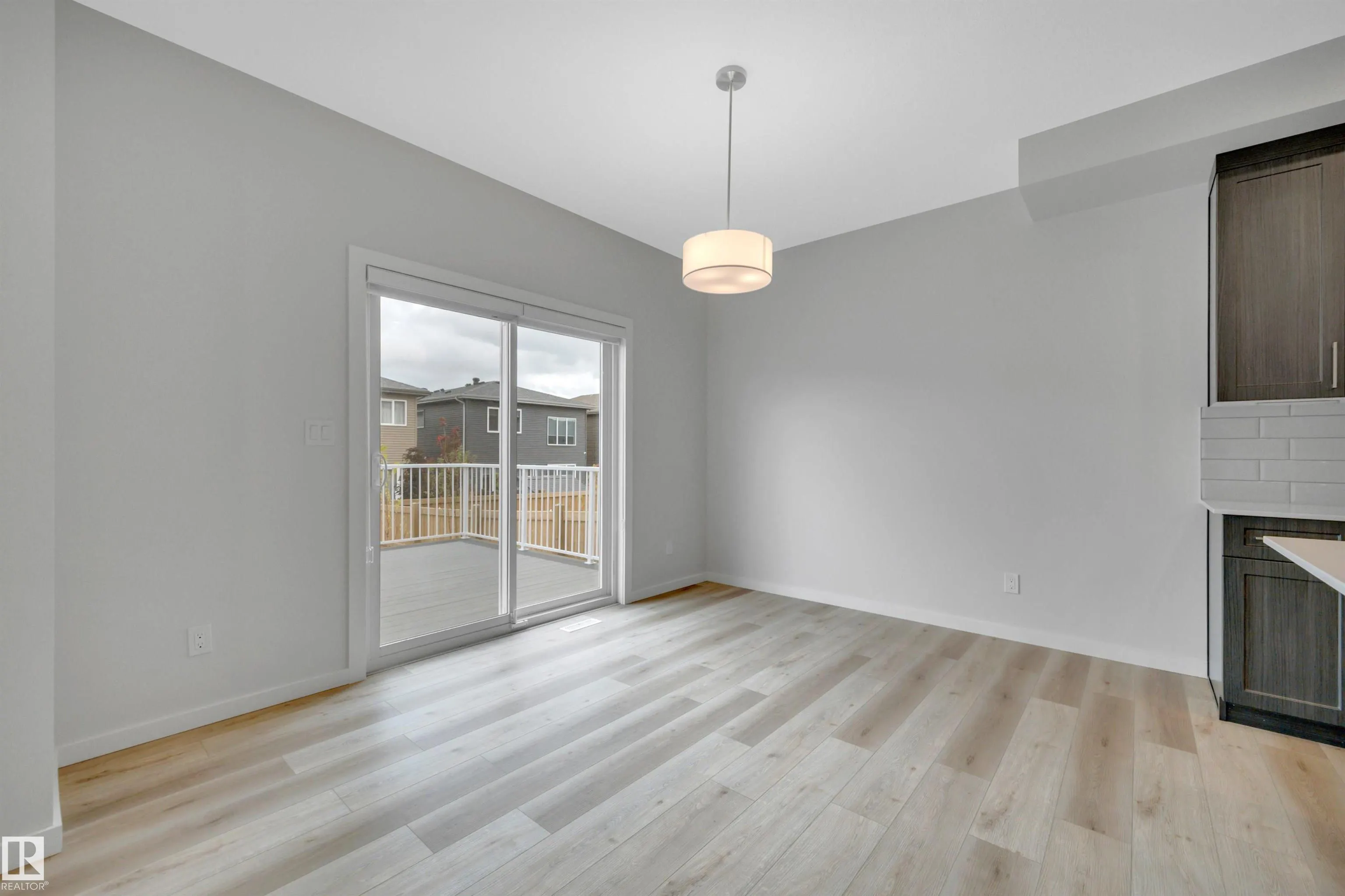 17 CERBAT Crescent