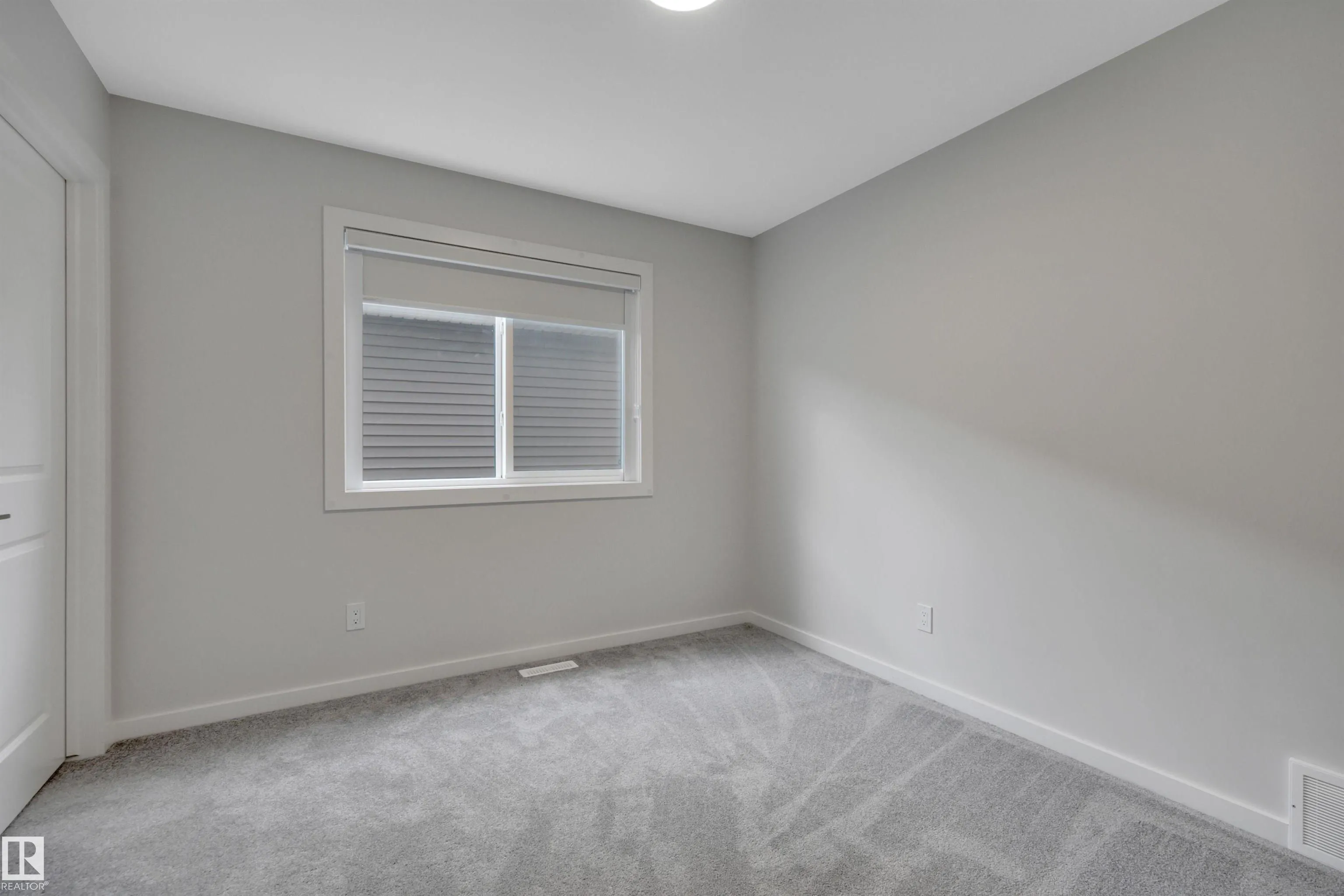 17 CERBAT Crescent