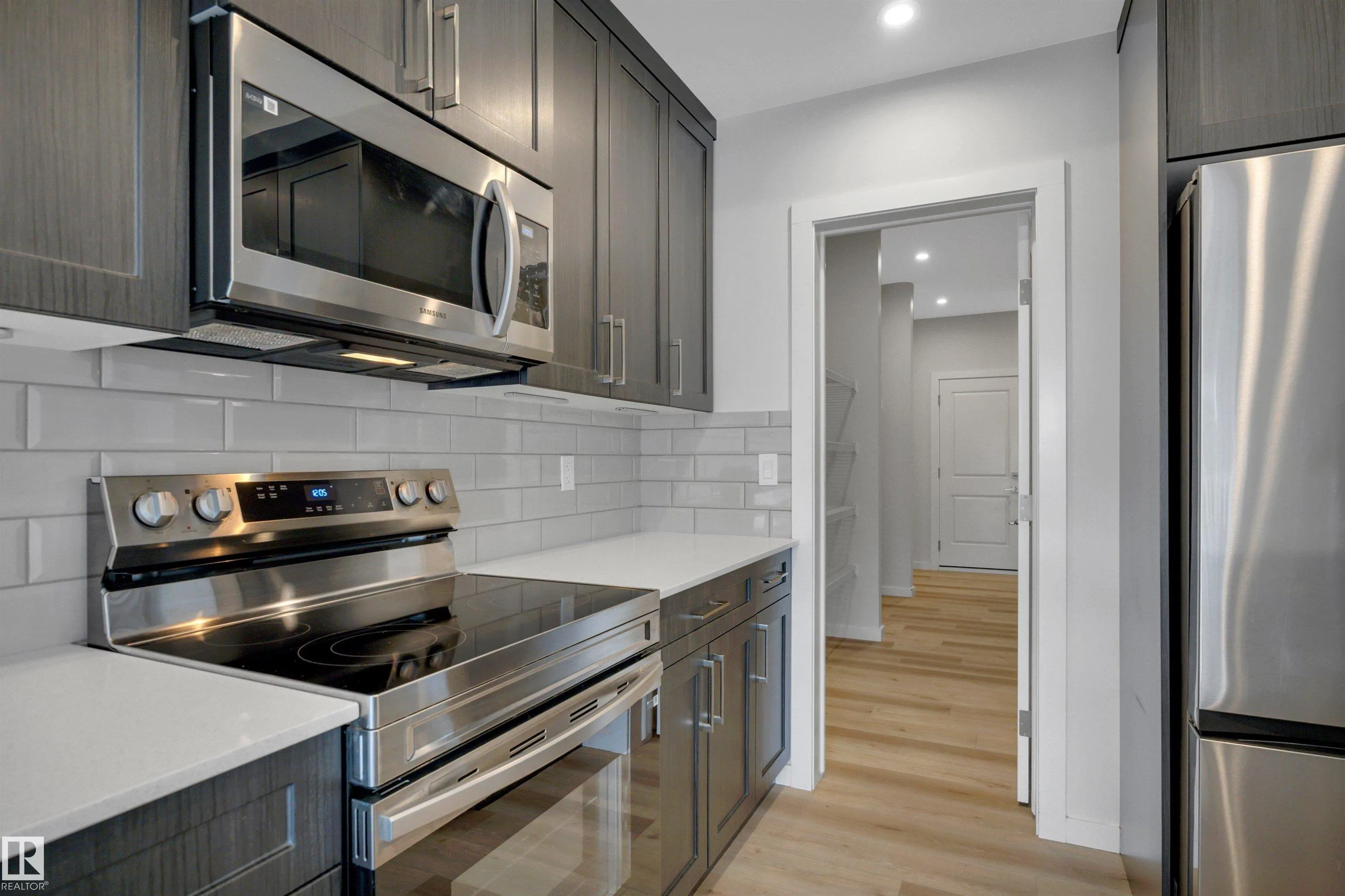 17 CERBAT Crescent