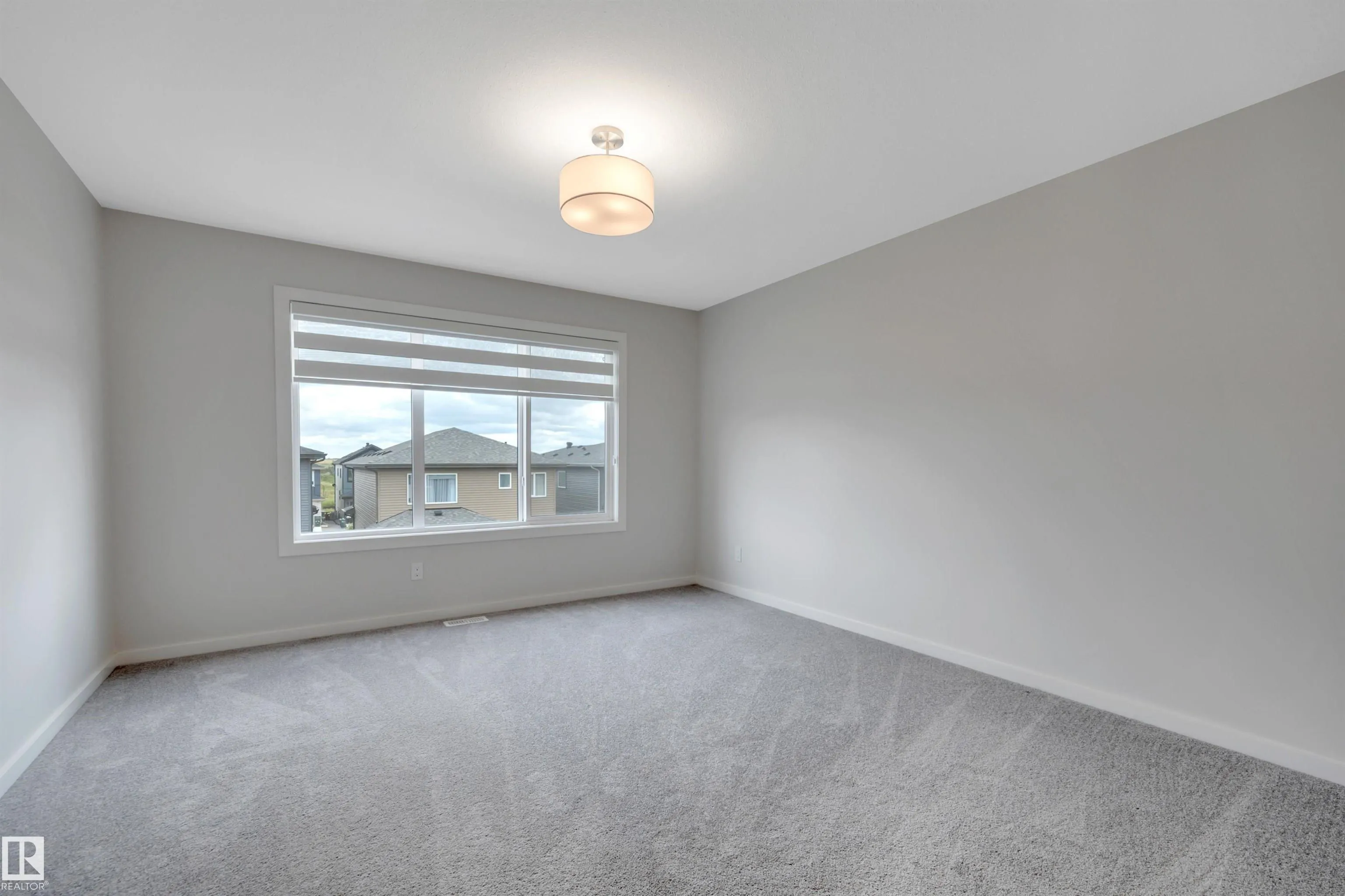 17 CERBAT Crescent