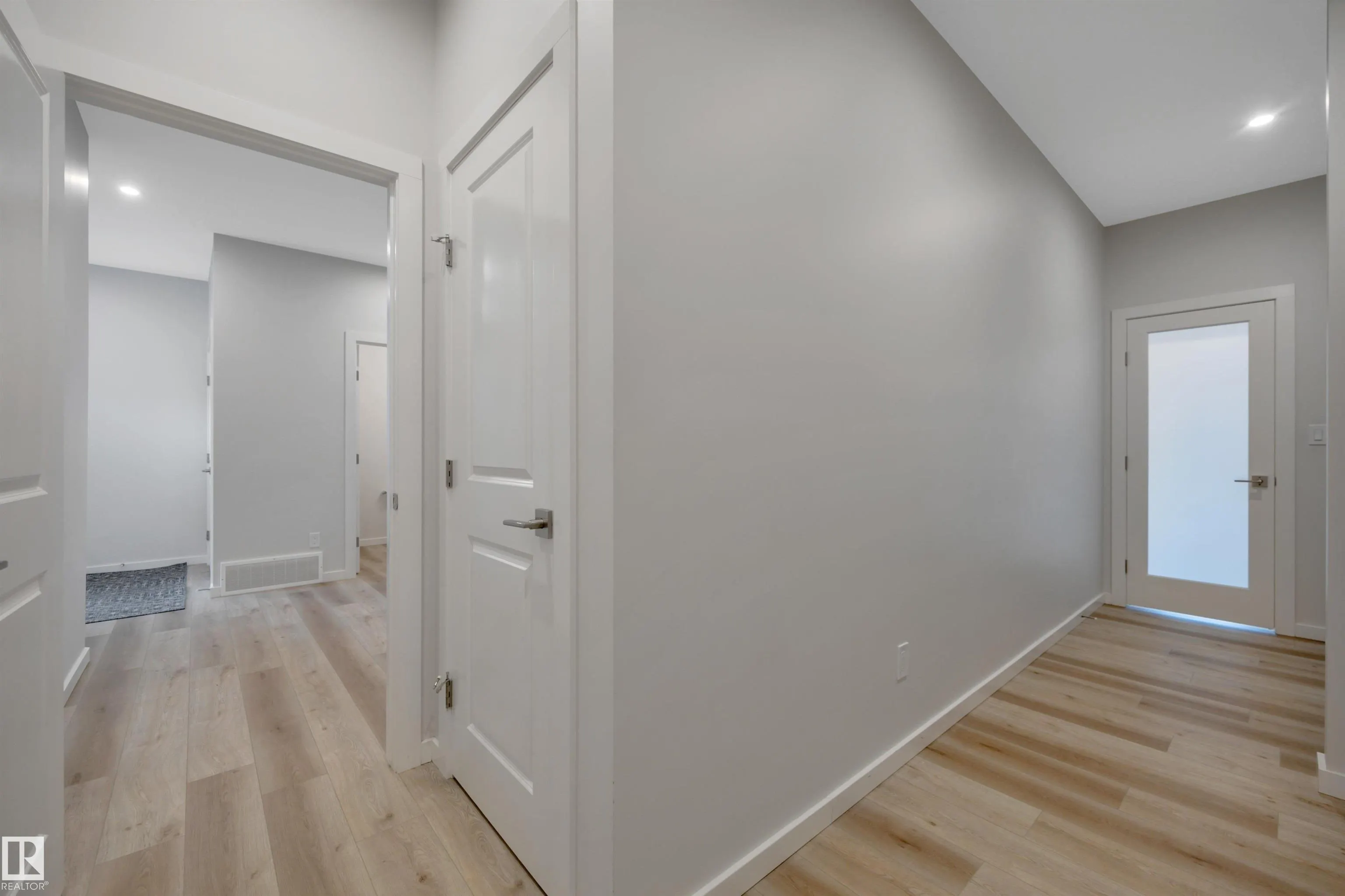 17 CERBAT Crescent