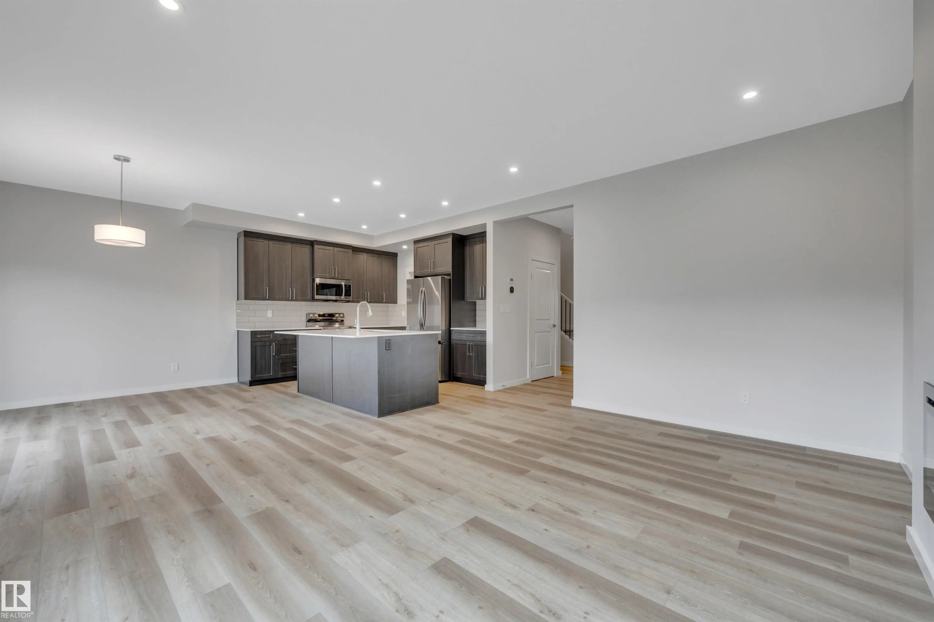 17 CERBAT Crescent
