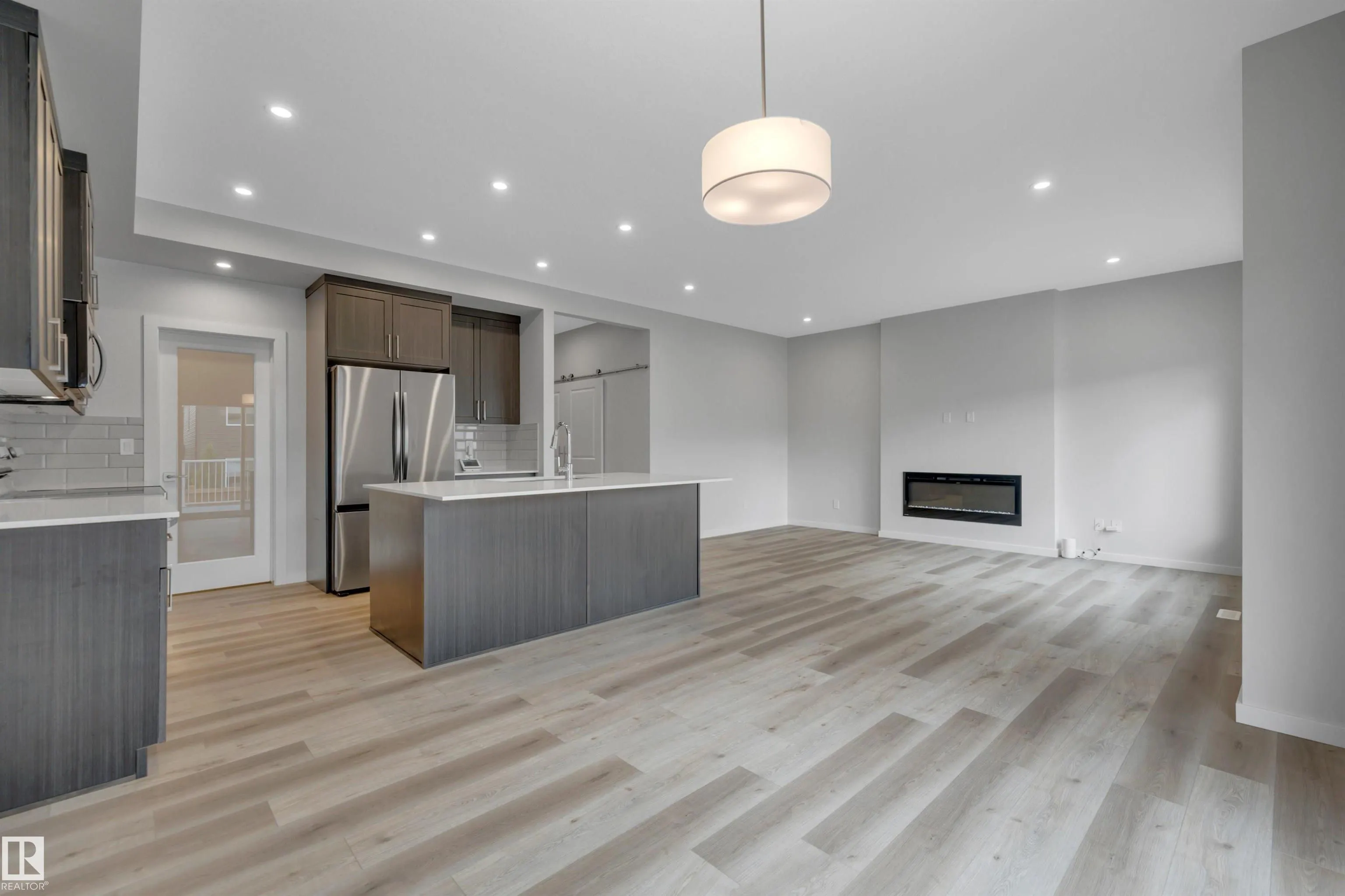 17 CERBAT Crescent