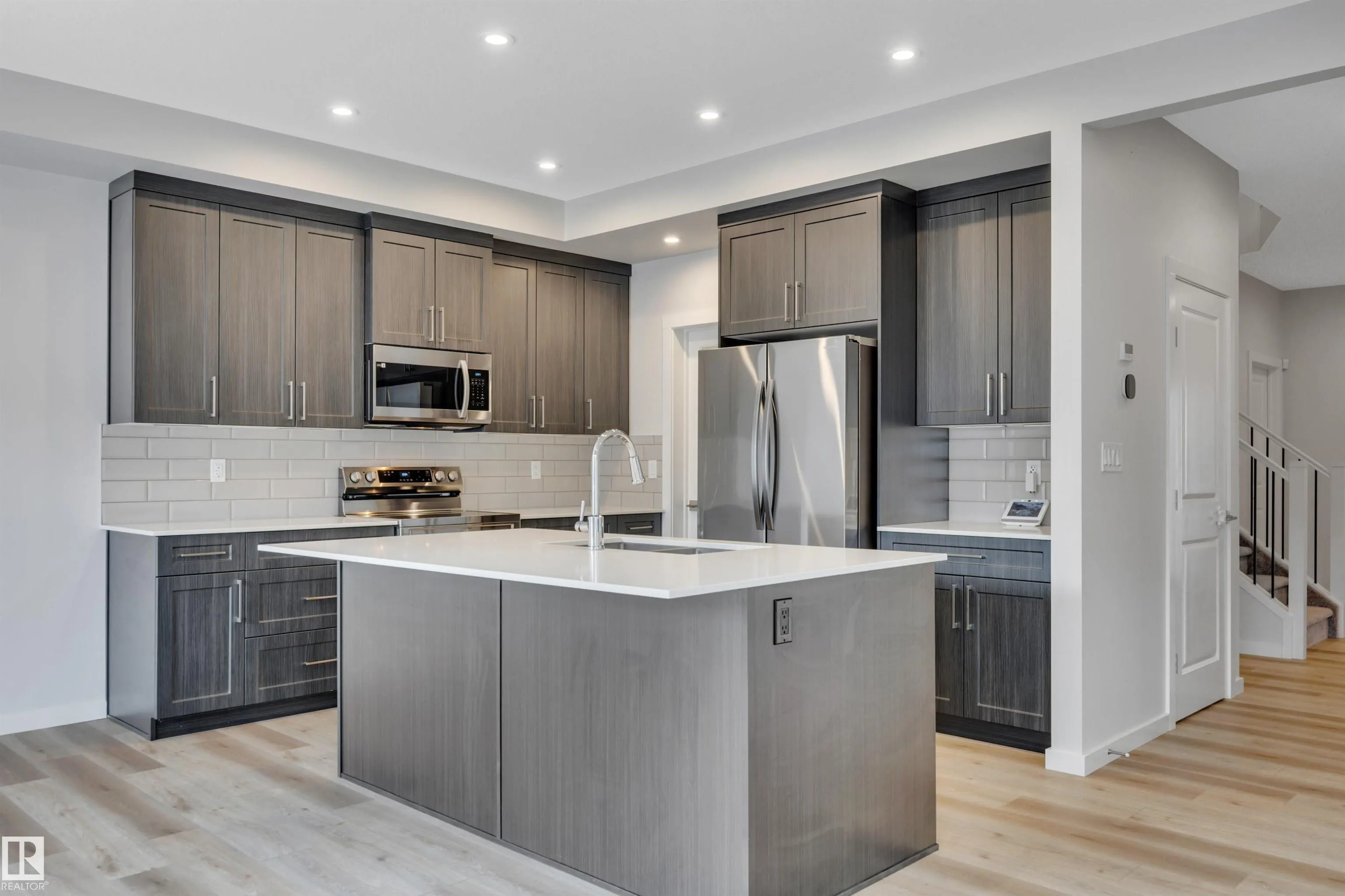 17 CERBAT Crescent