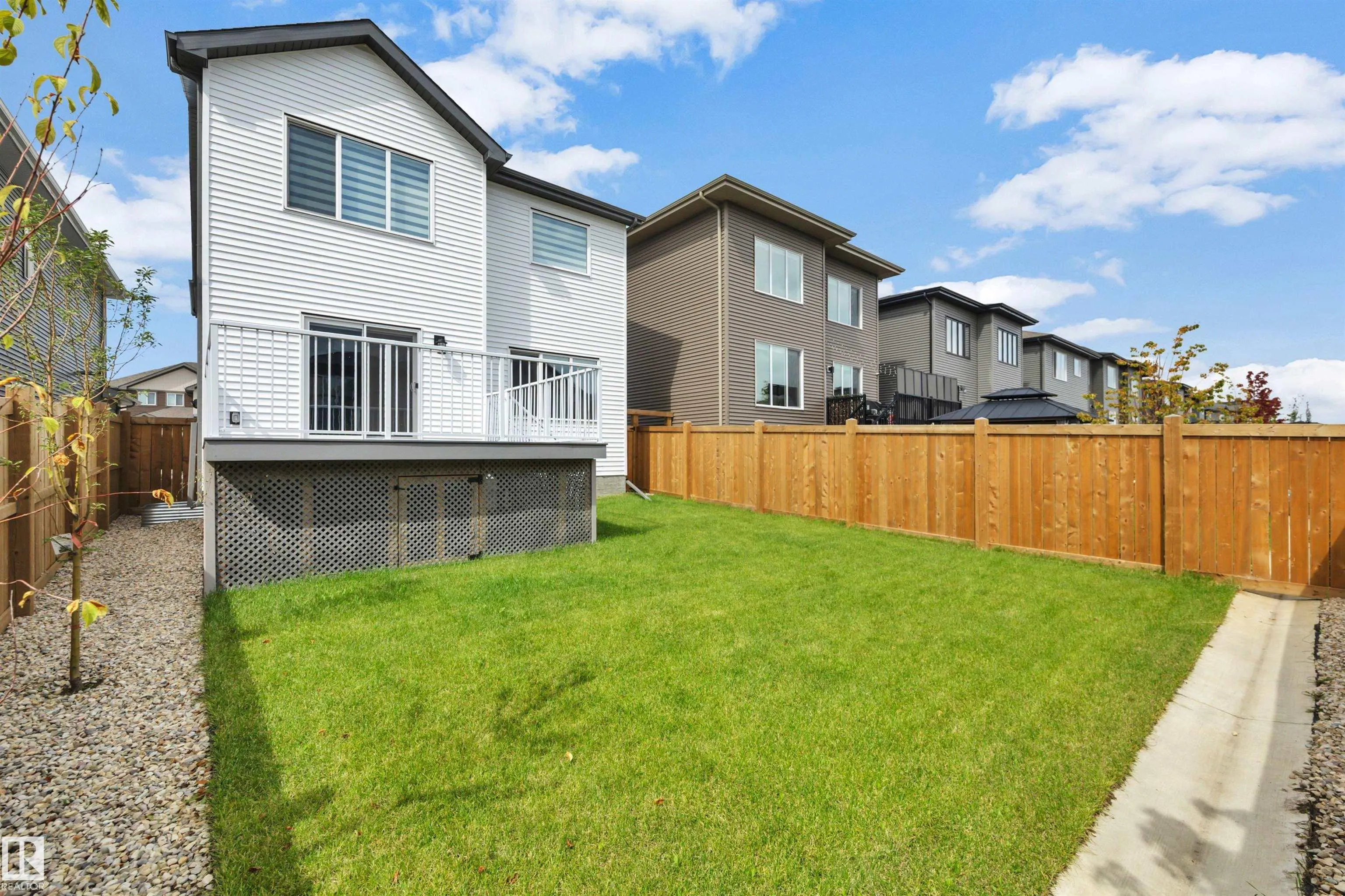 17 CERBAT Crescent
