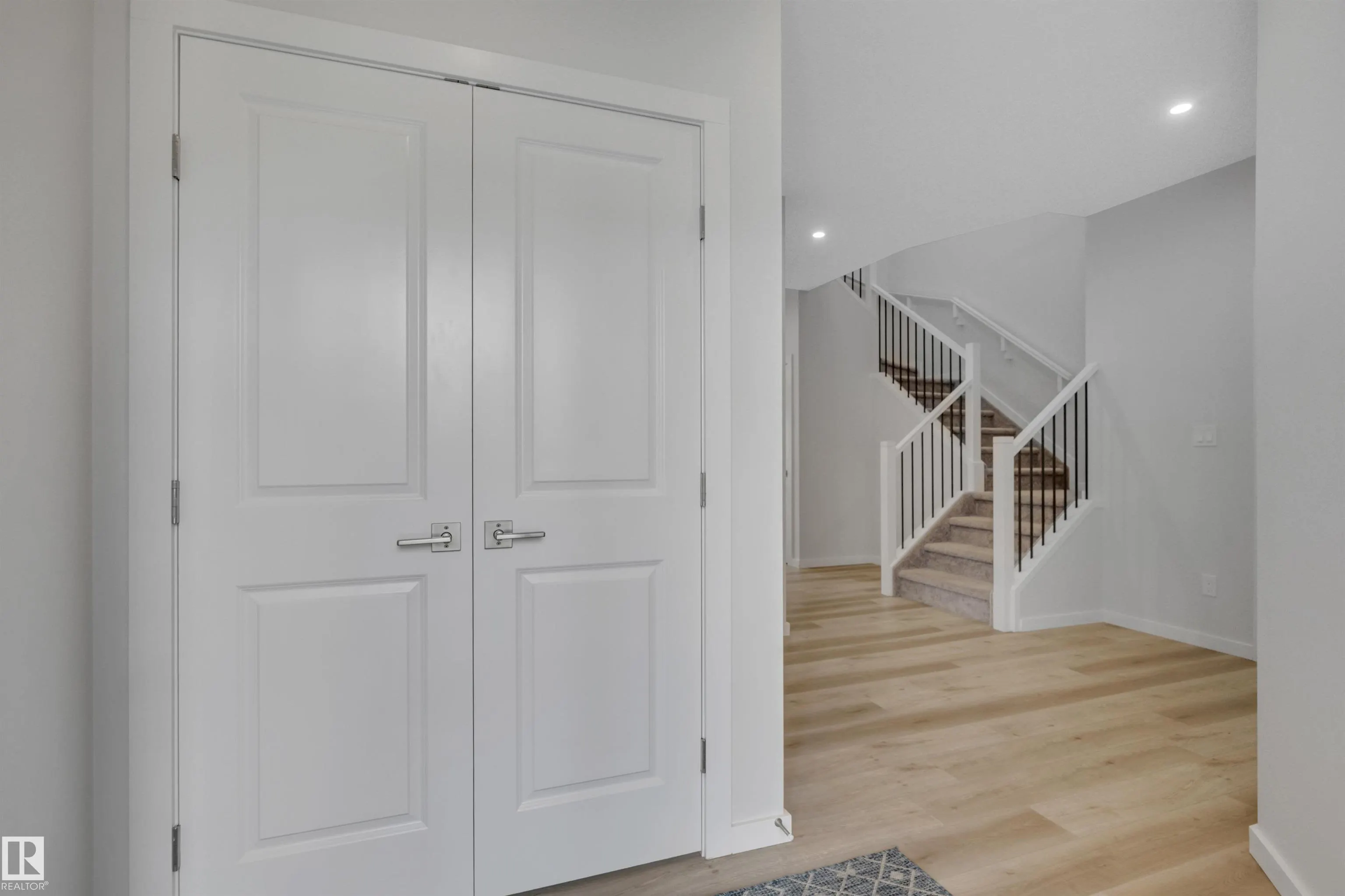 17 CERBAT Crescent
