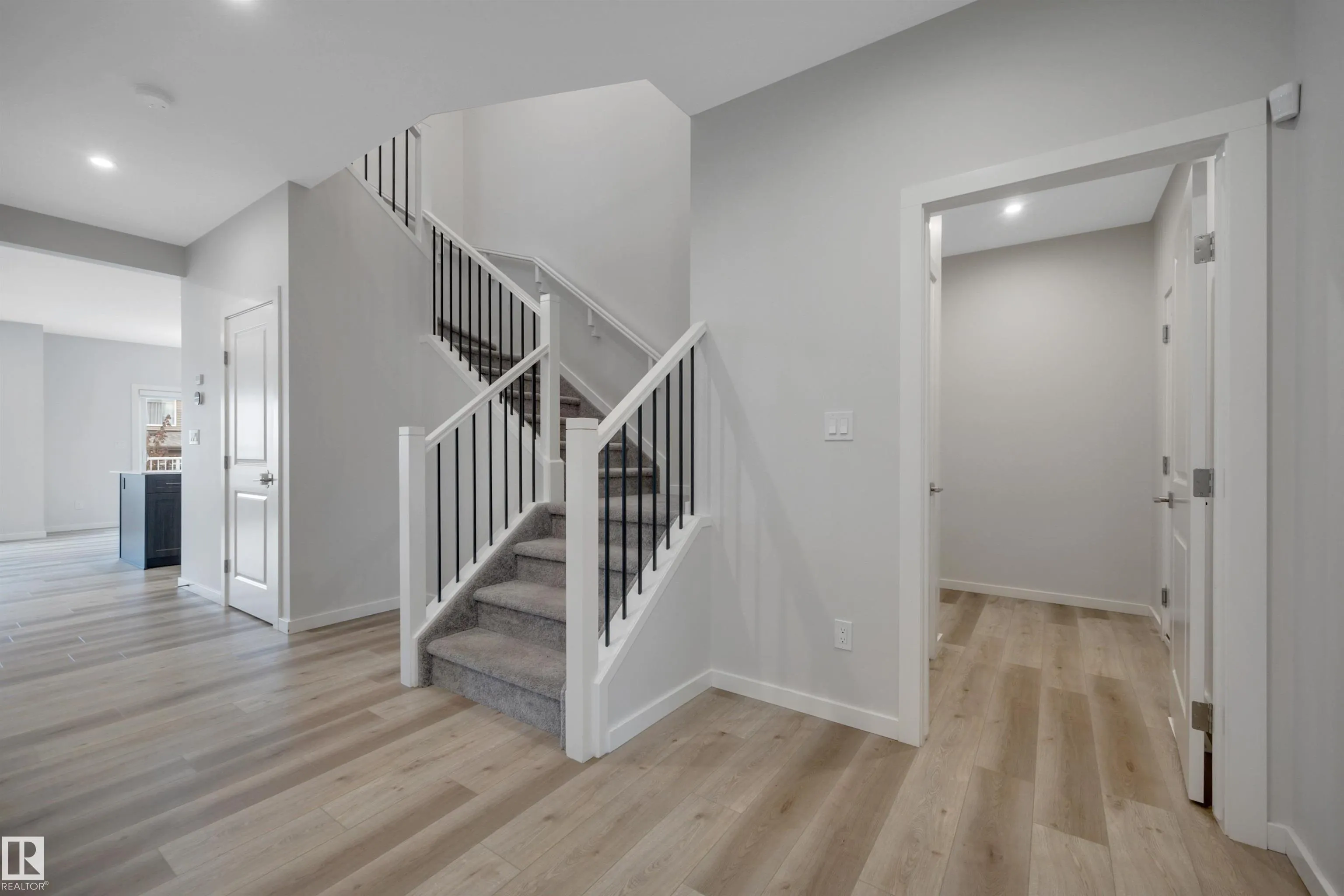 17 CERBAT Crescent
