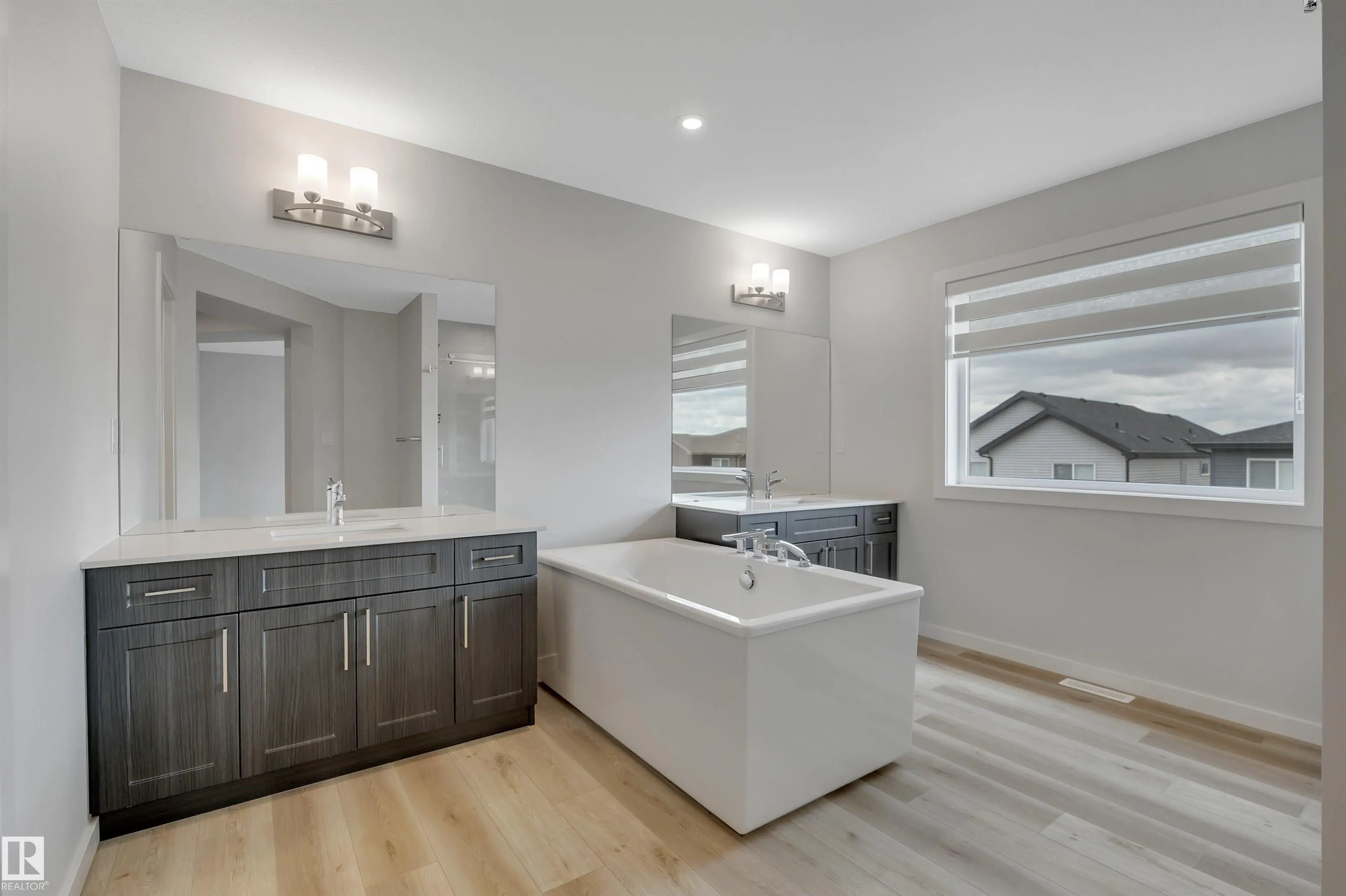 17 CERBAT Crescent