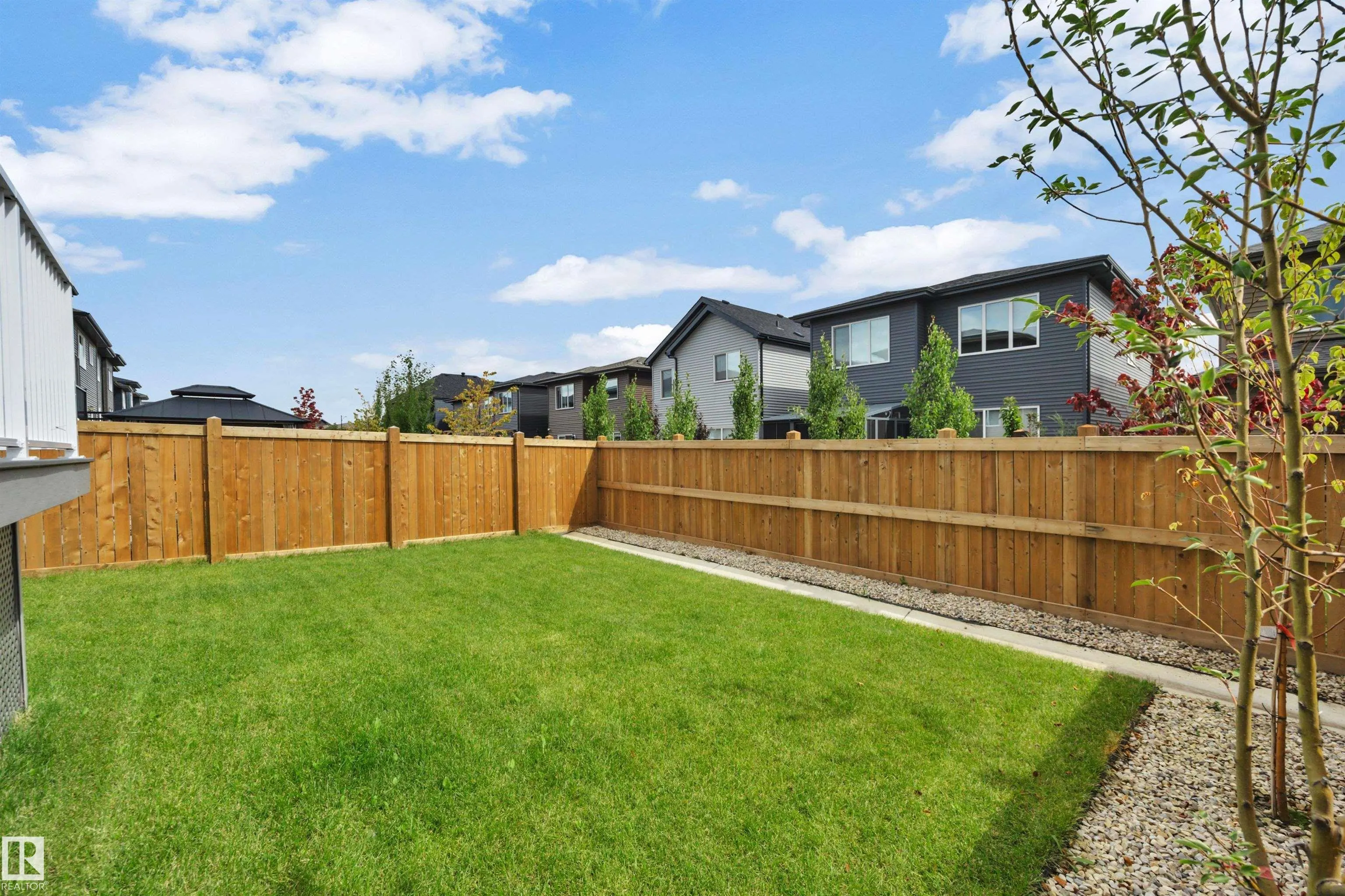 17 CERBAT Crescent
