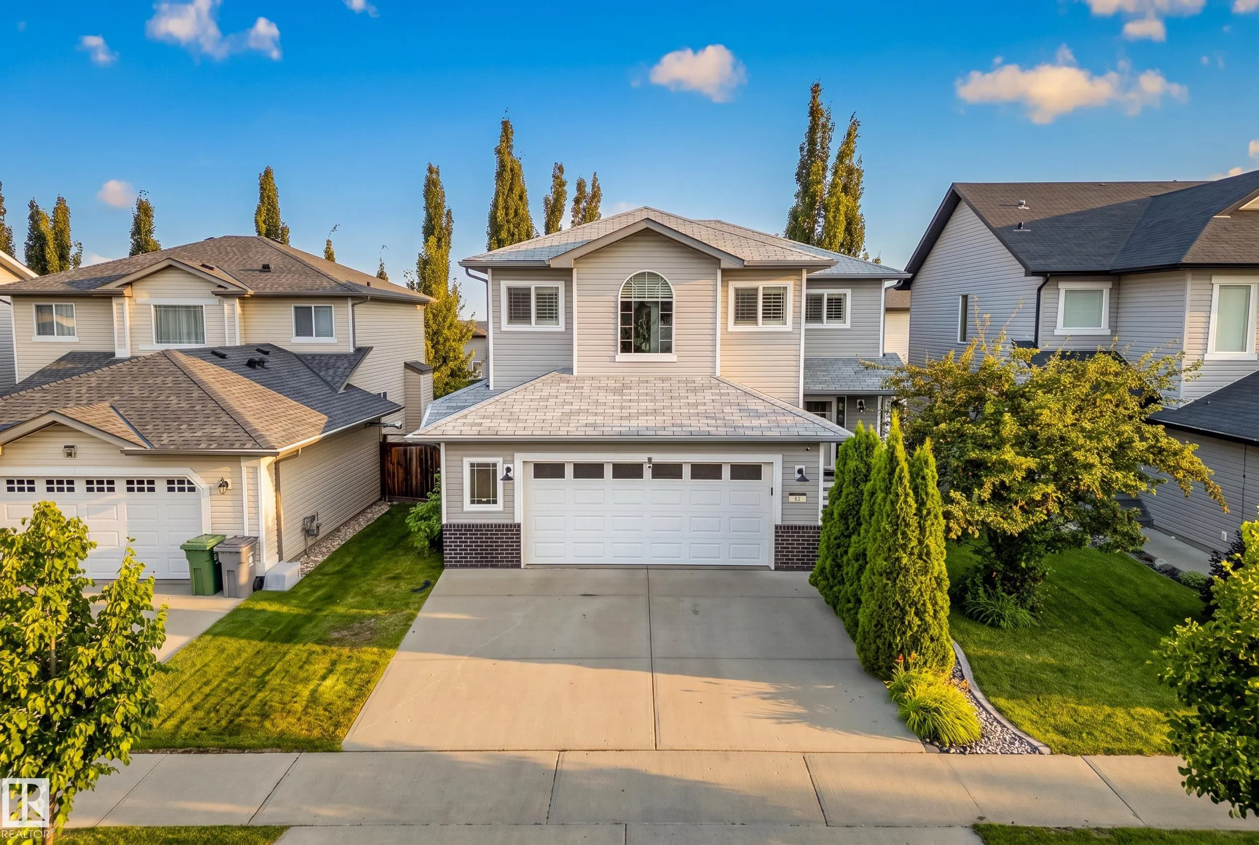 62 CARRIERE Crescent