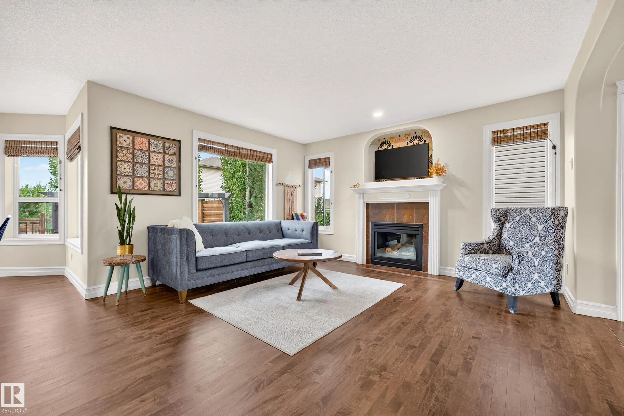 62 CARRIERE Crescent