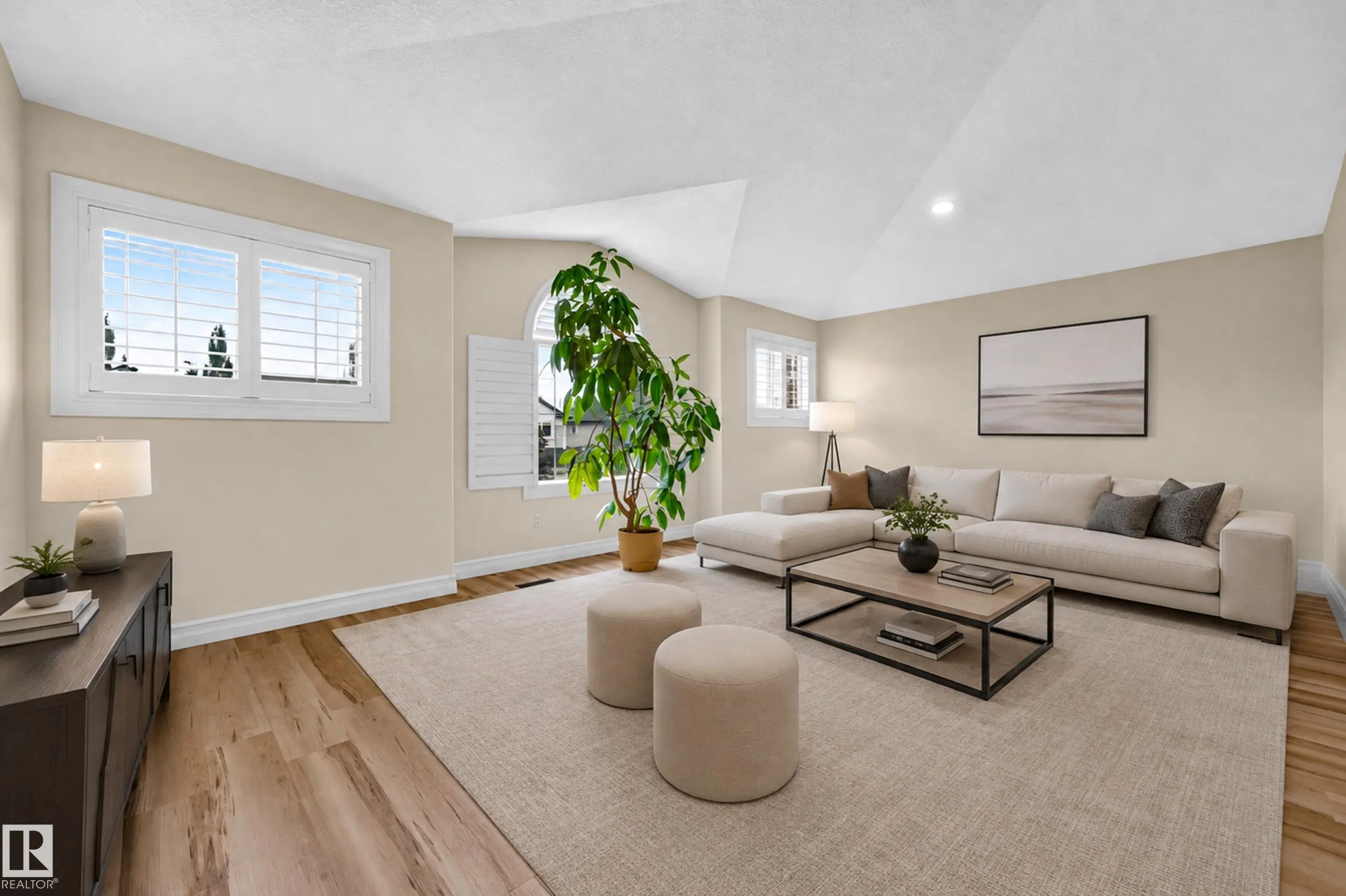 62 CARRIERE Crescent