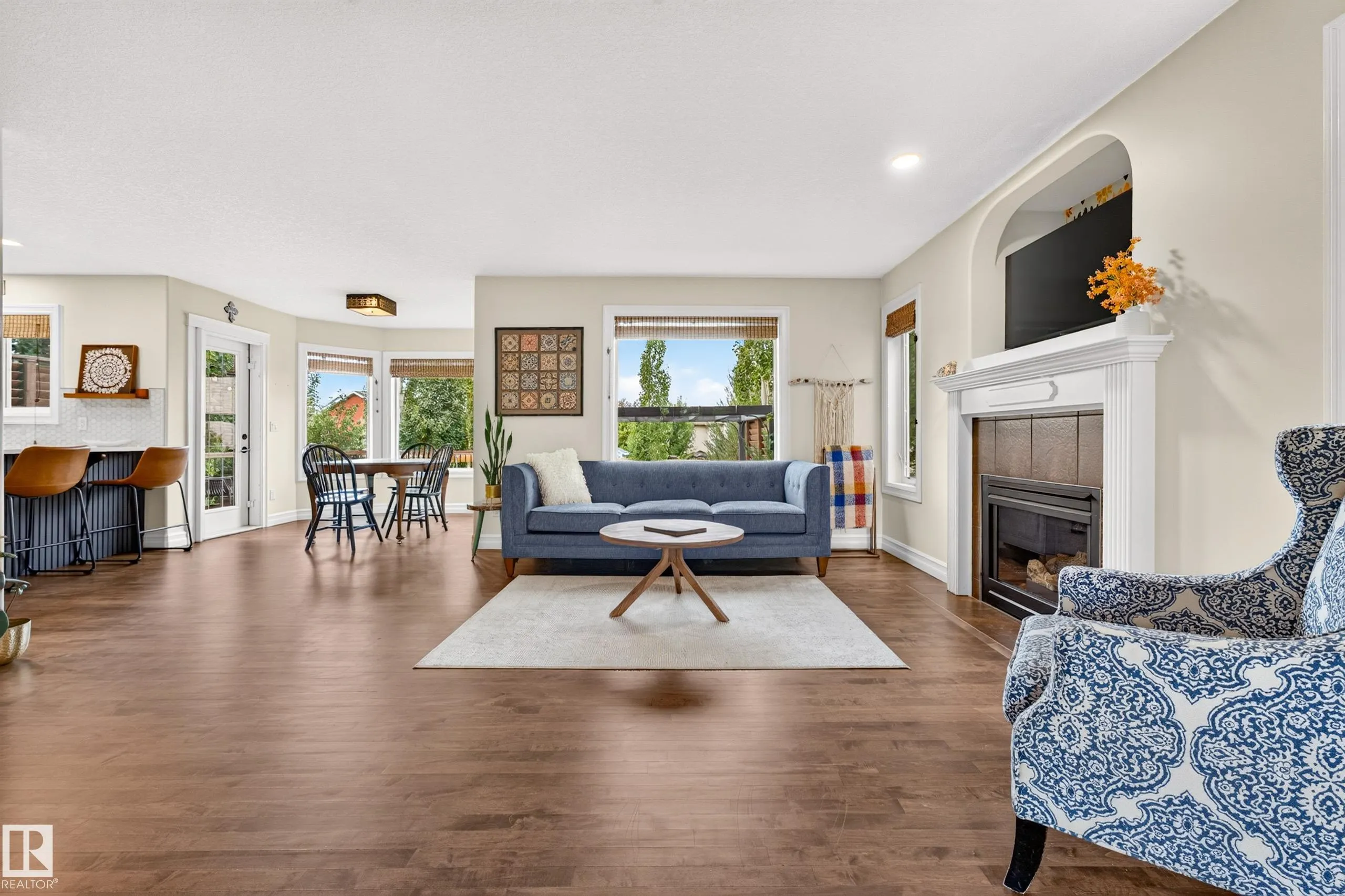 62 CARRIERE Crescent