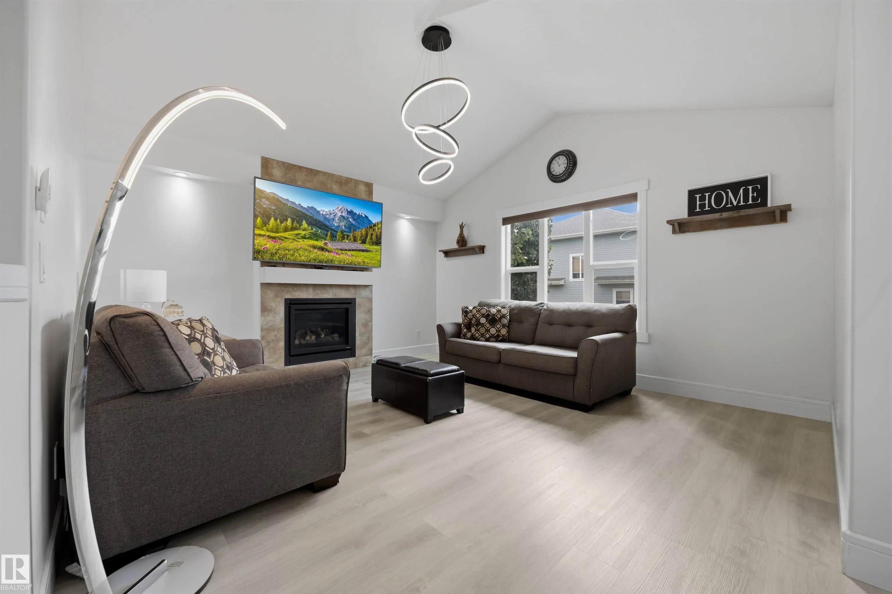 1 DITTRICH Avenue