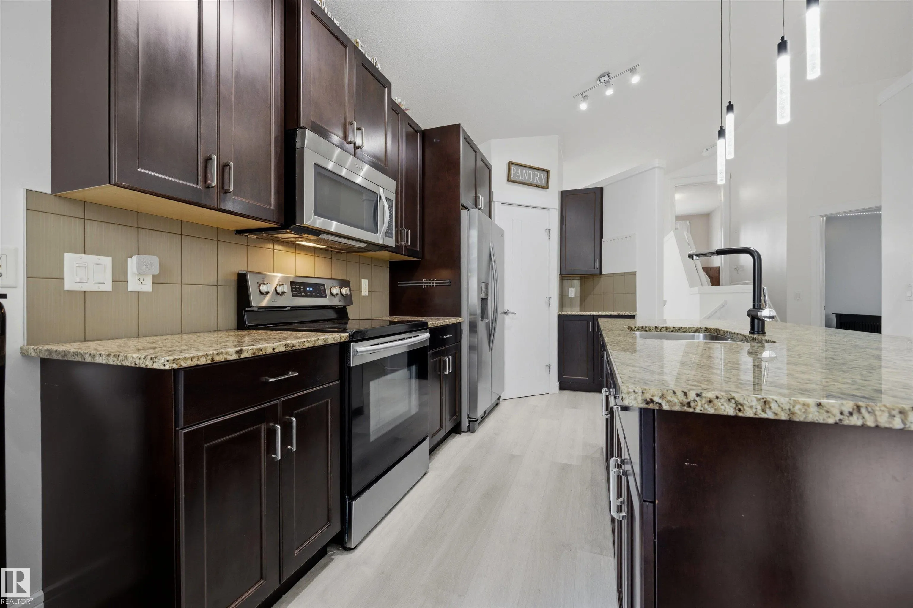 1 DITTRICH Avenue
