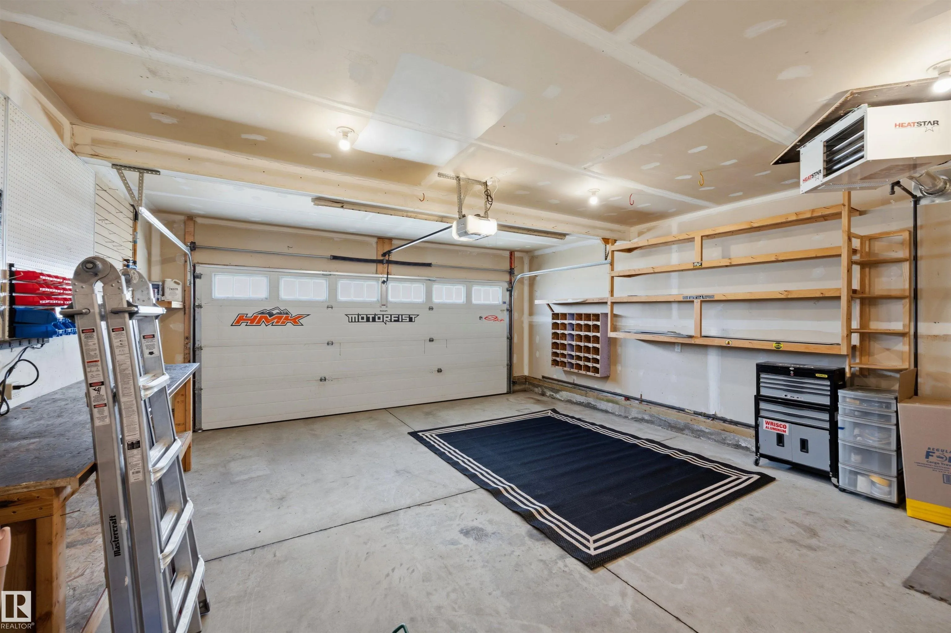 1 DITTRICH Avenue