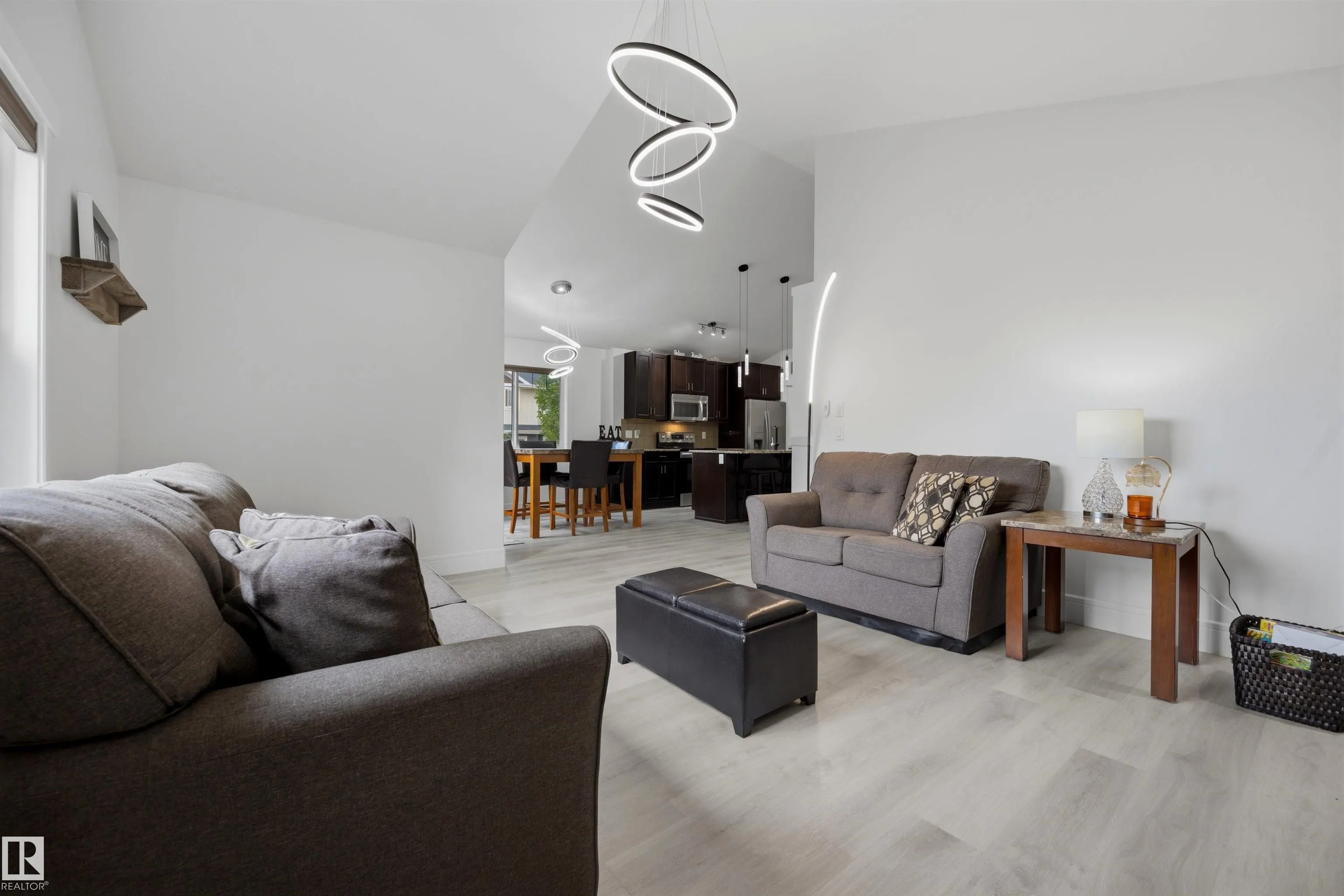 1 DITTRICH Avenue