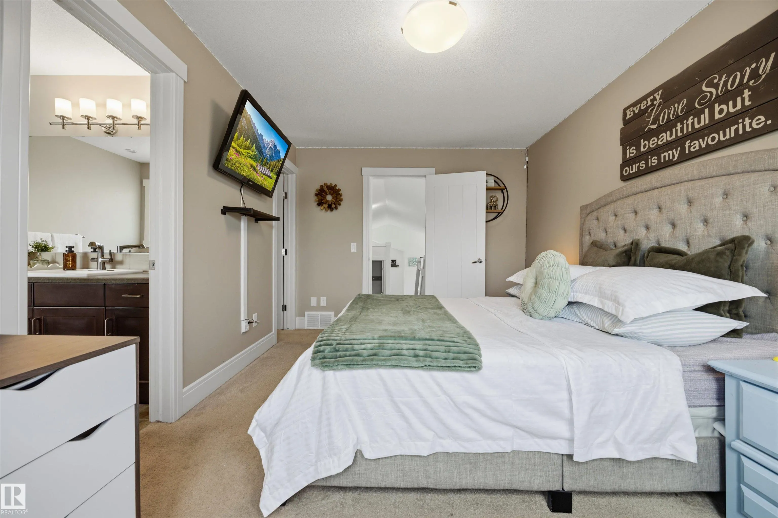 1 DITTRICH Avenue