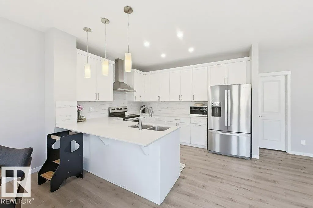 4242 Chichak Close