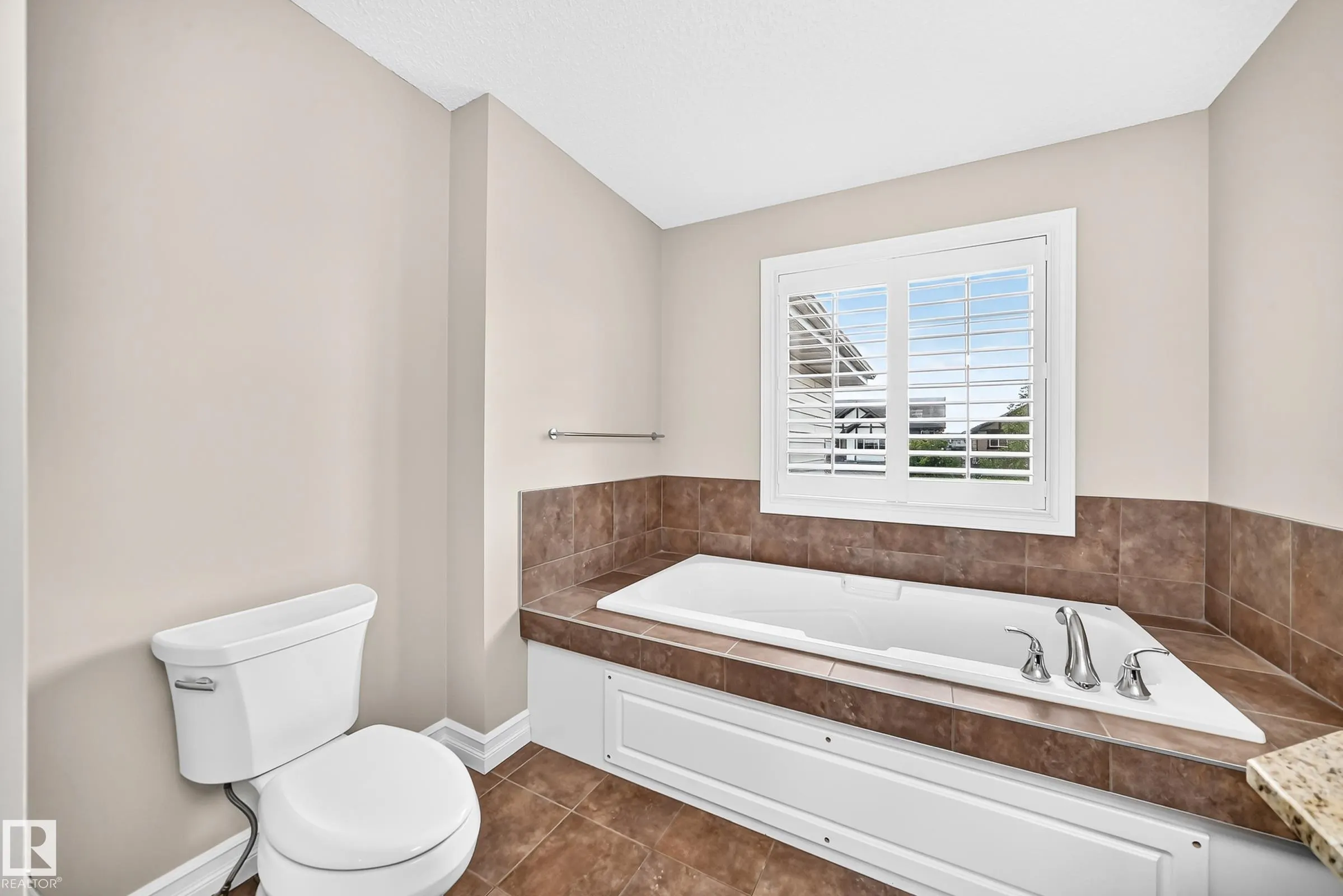 4212 CHARLES Close