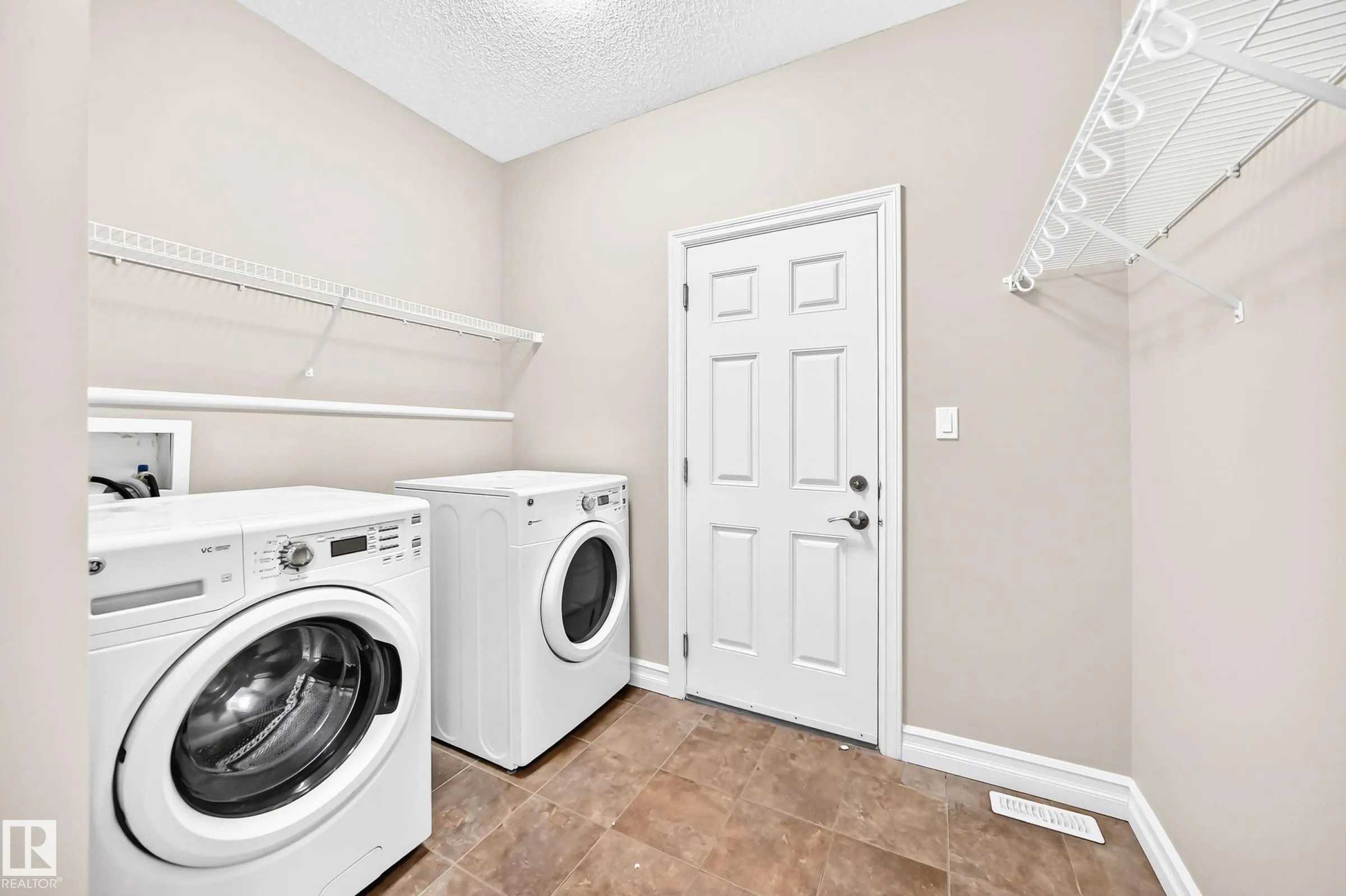 4212 CHARLES Close