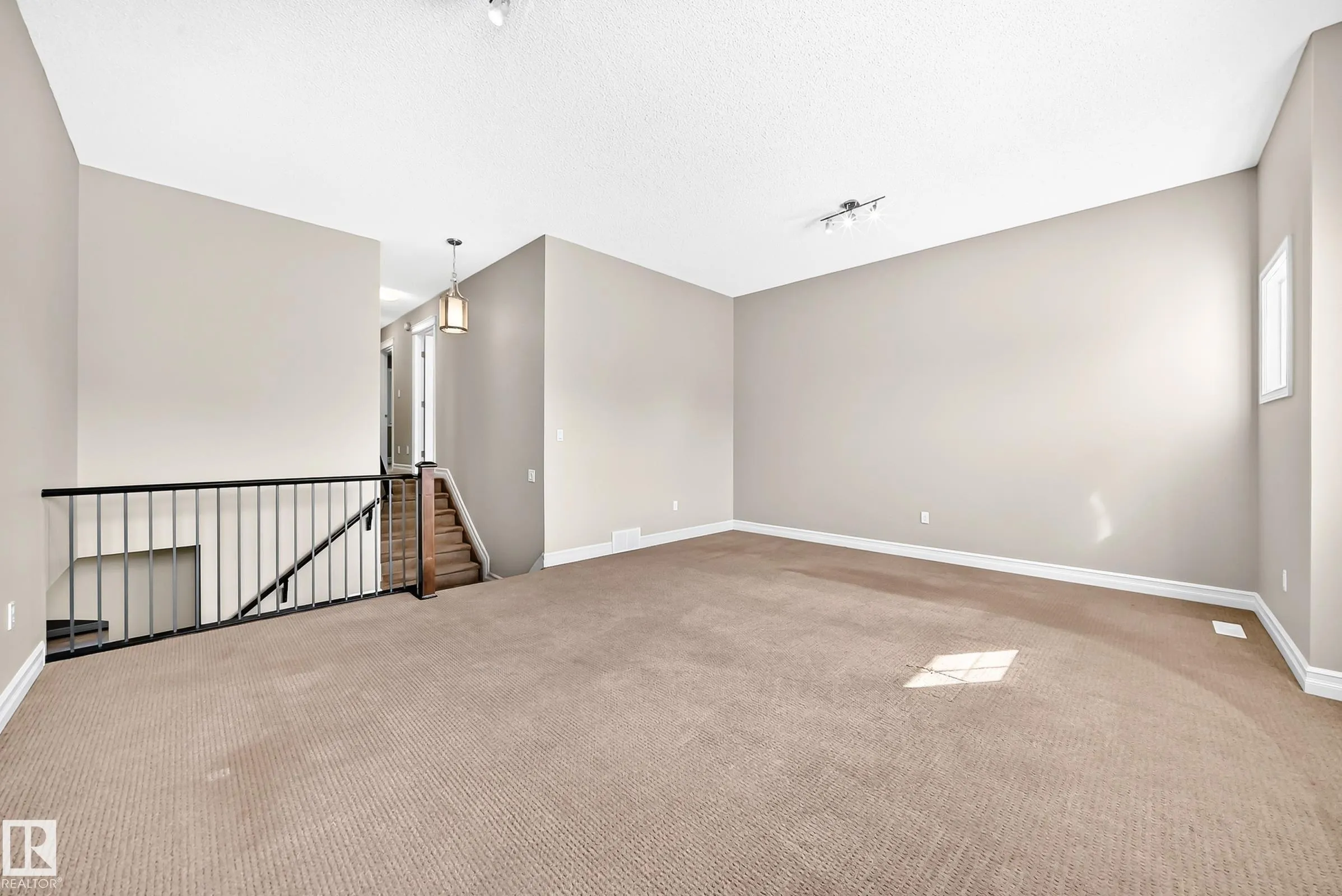 4212 CHARLES Close