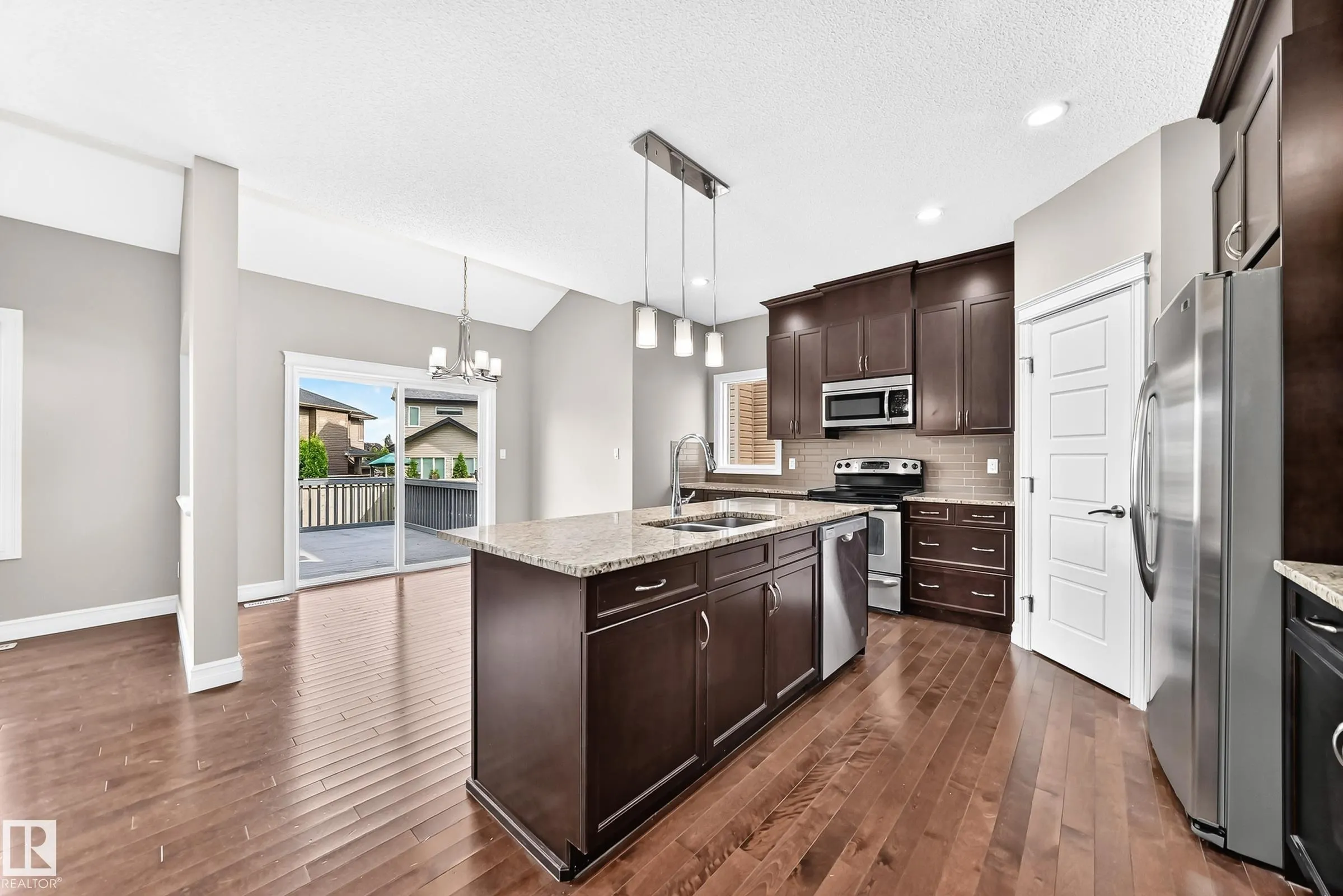 4212 CHARLES Close