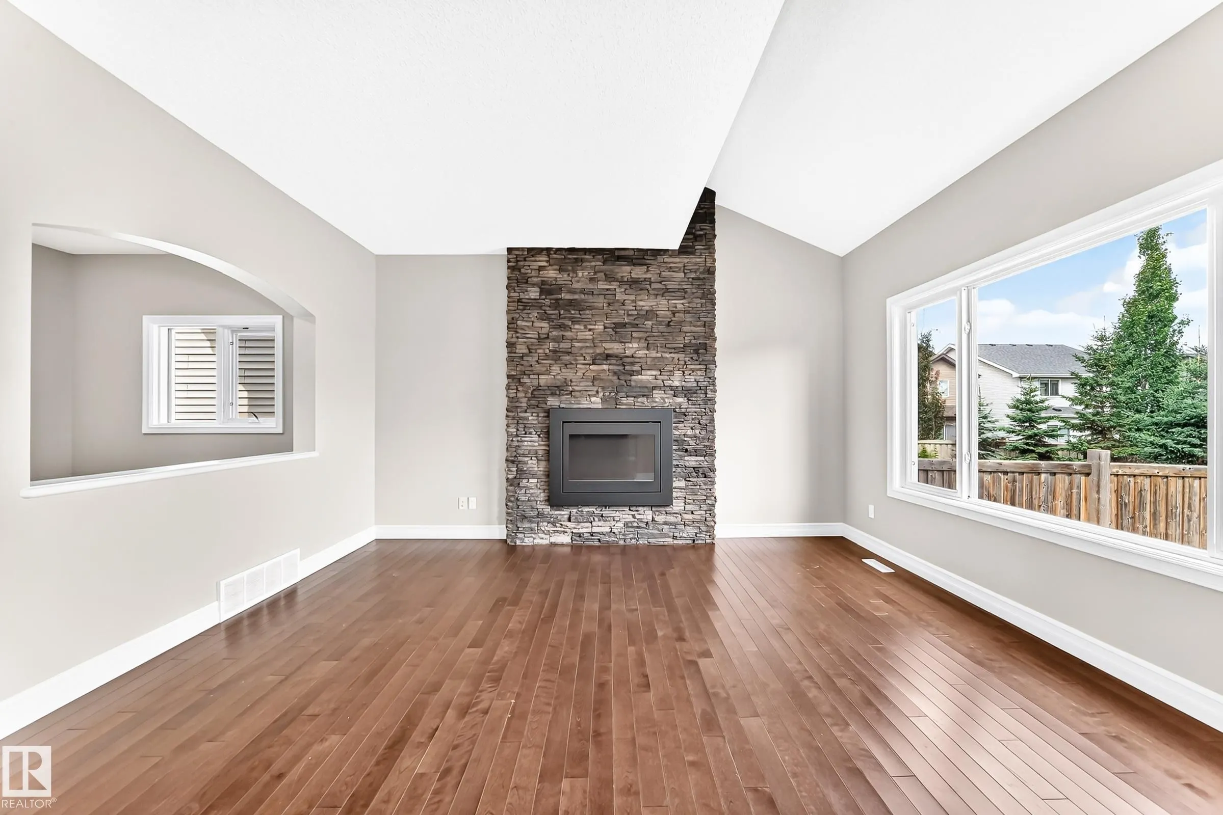 4212 CHARLES Close