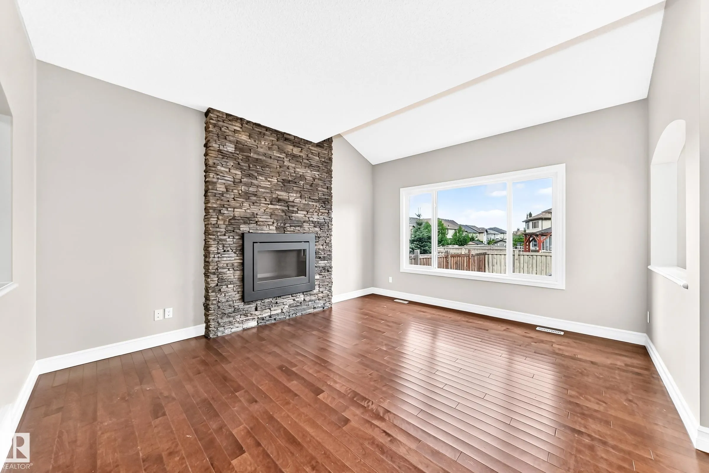 4212 CHARLES Close