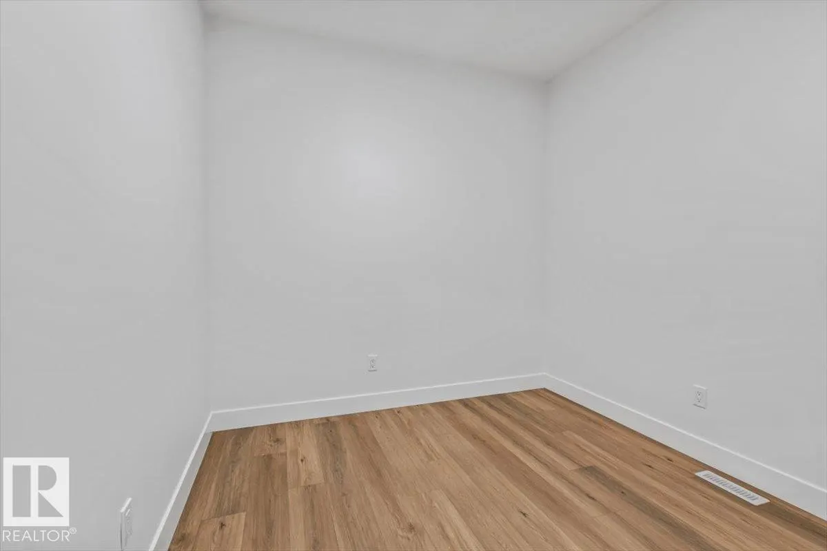 29 Foxtail Road