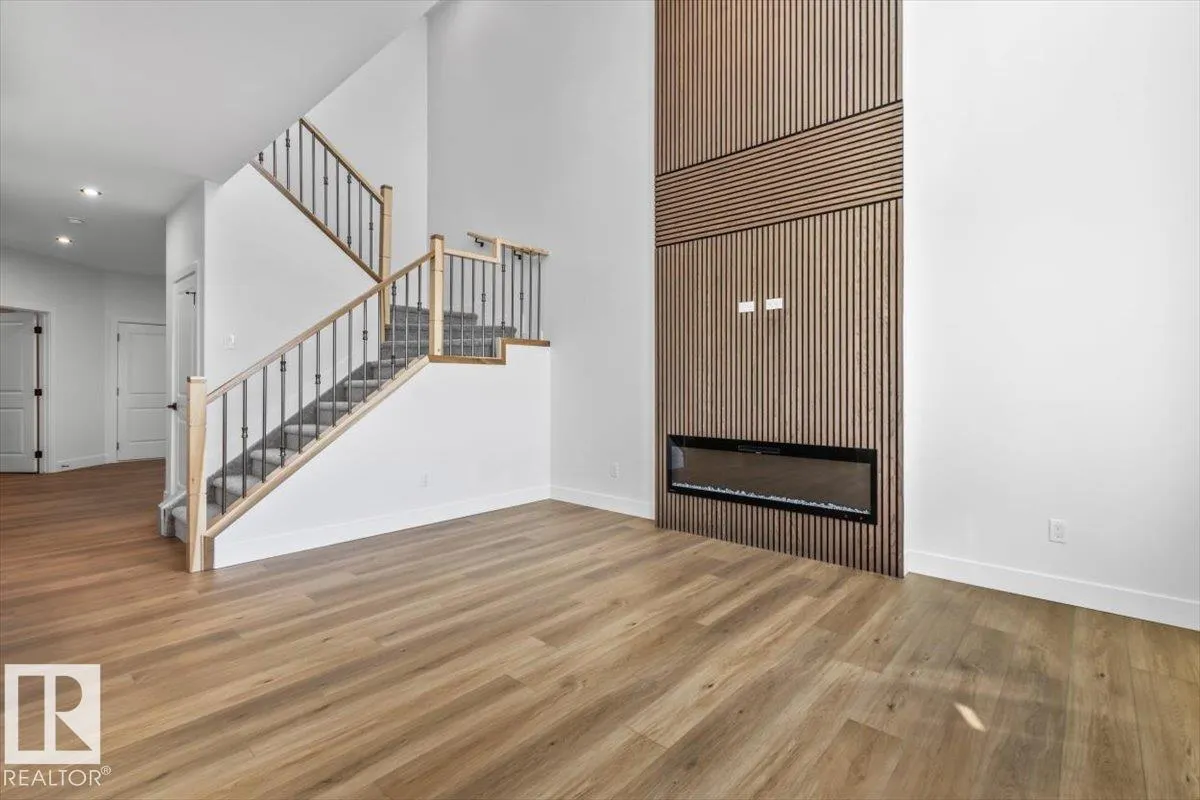 29 Foxtail Road