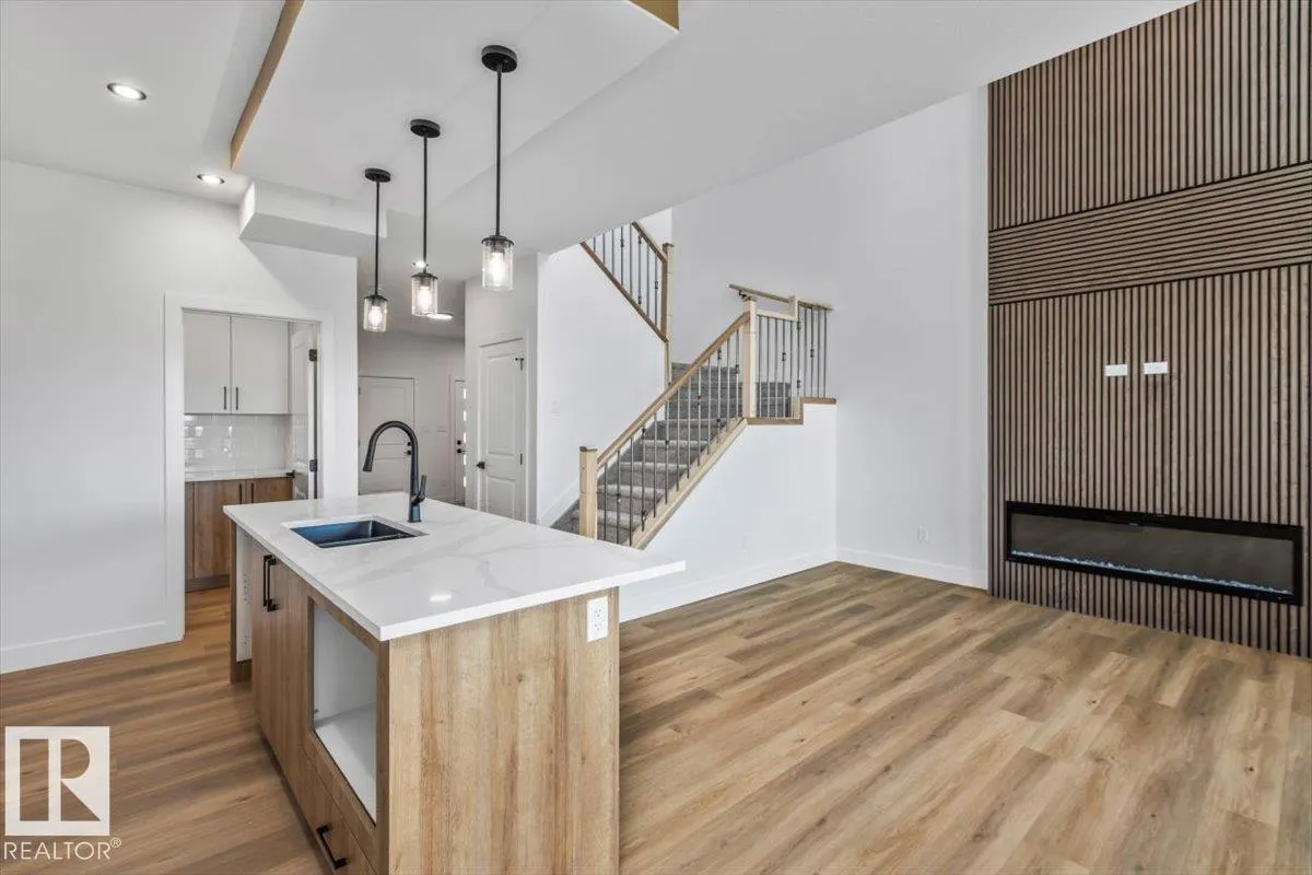 29 Foxtail Road
